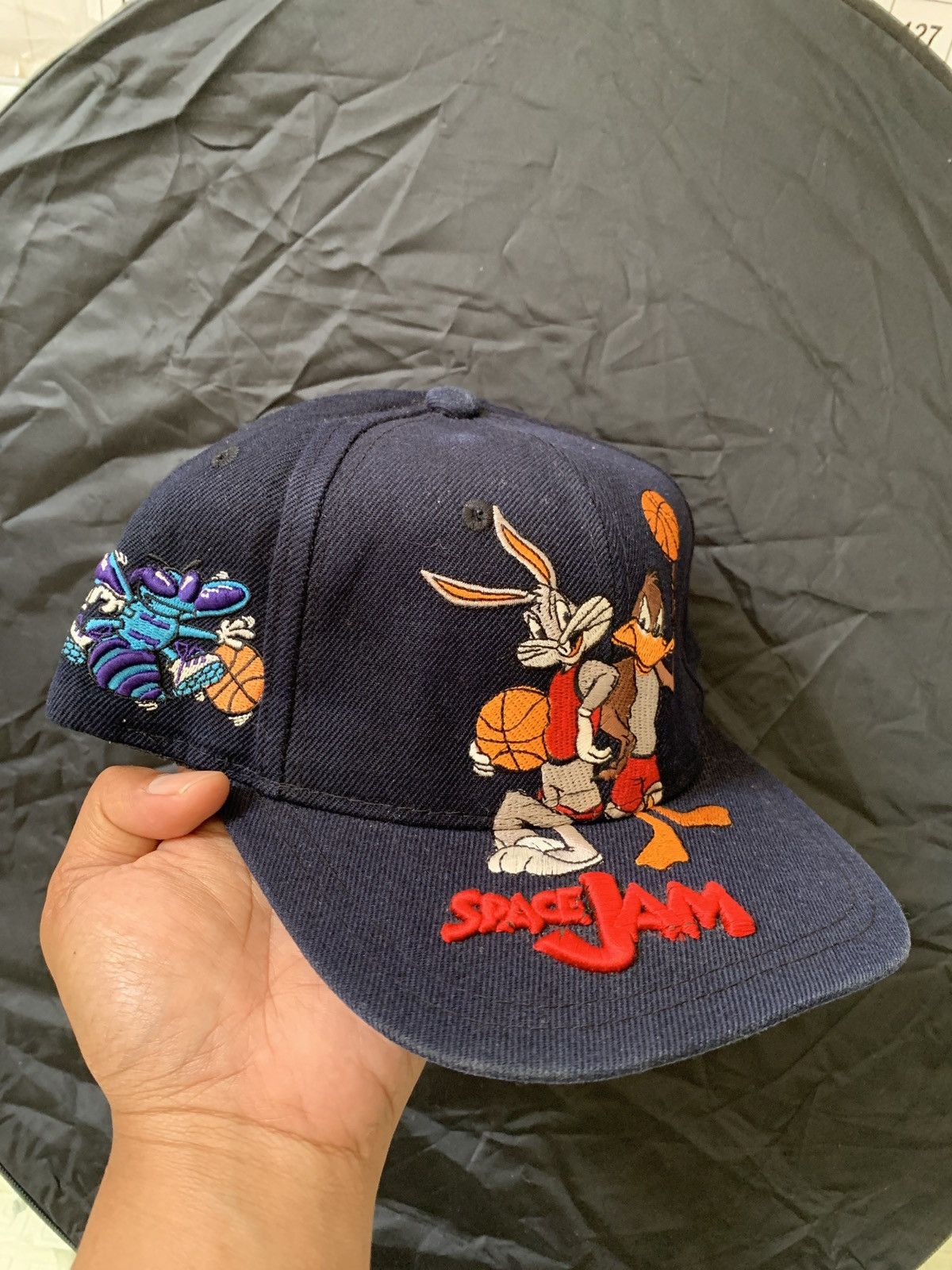 Cartoon Network × Nike × Vintage Vintage hat nike x space jam x hornets basketaball Size ONE SIZE - 2 Thumbnail