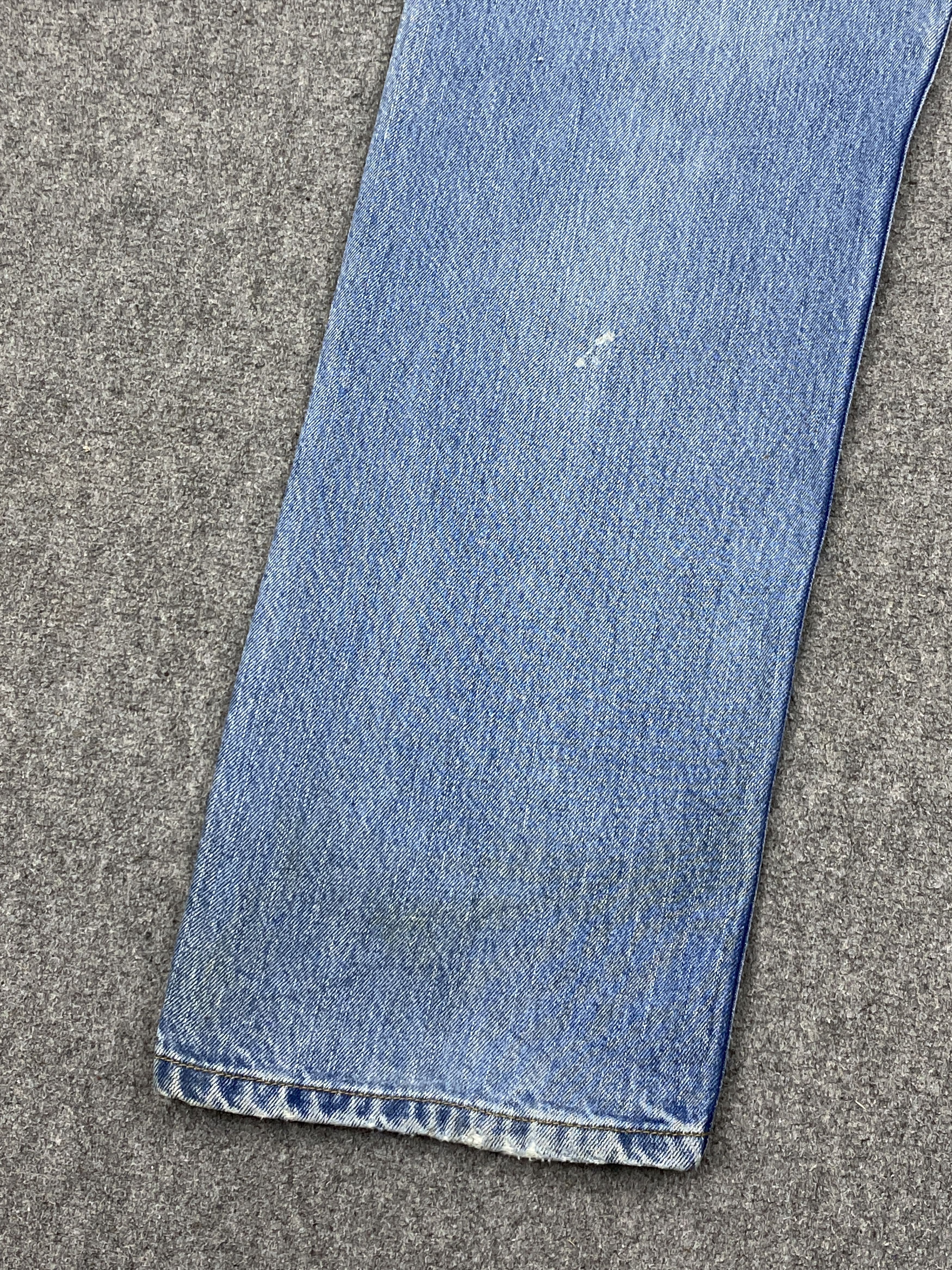 Levi's × Vintage Vintage Levis 505 Splatter Paint Blue Denim Jeans Size US 35 - 22 Thumbnail