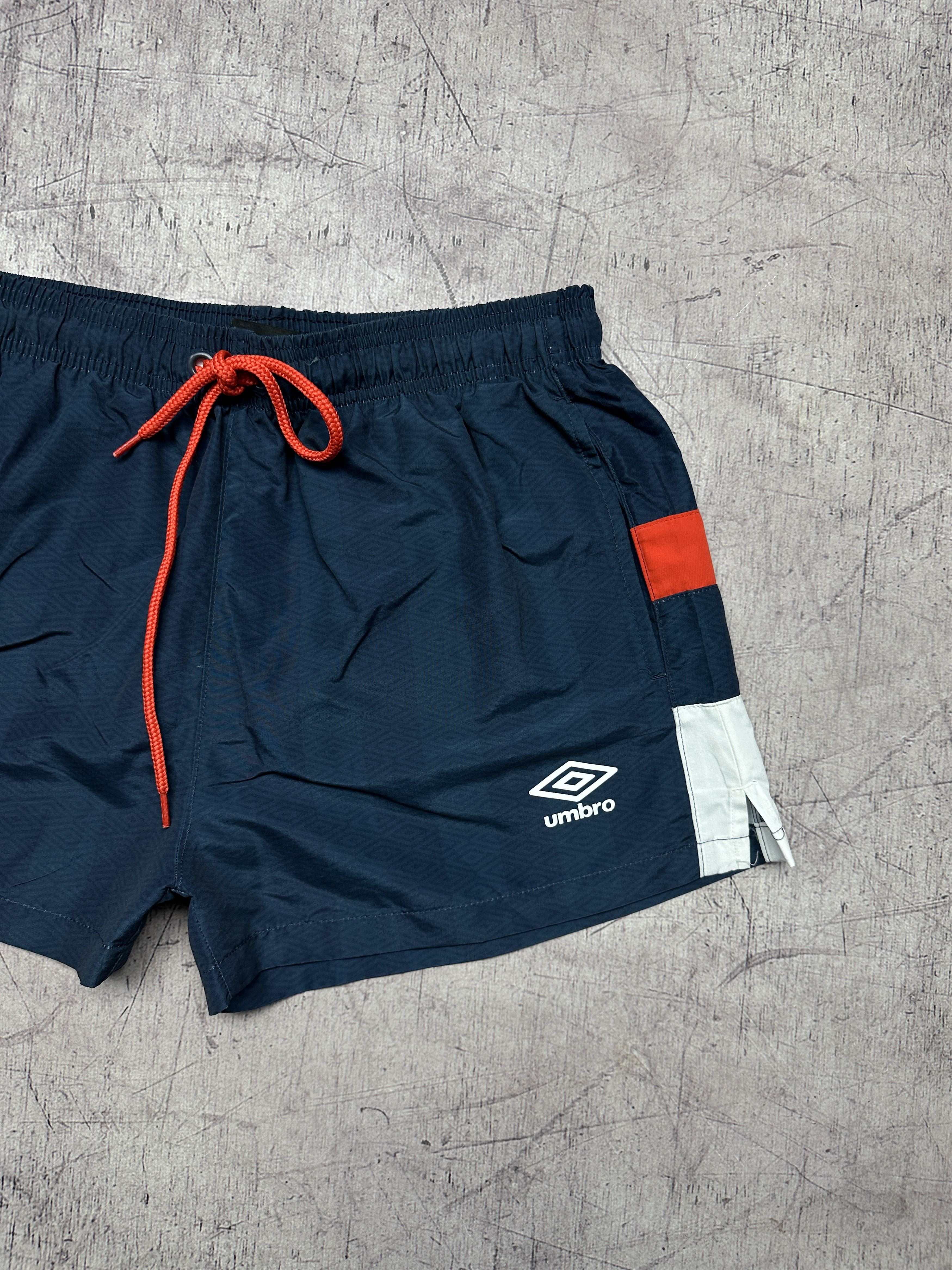 Umbro Umbro Mens Nylon Shorts Size US 30 / EU 46 - 2 Thumbnail