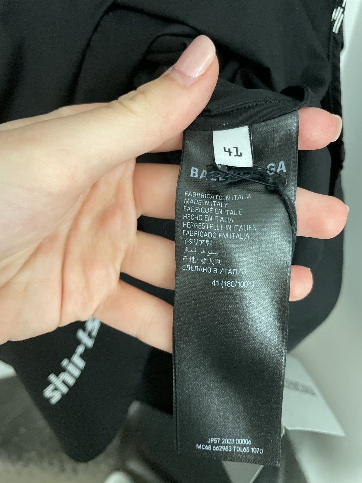 Balenciaga ALL-OVER LOGO SHIRT Size US XL / EU 56 / 4 - 5 Thumbnail