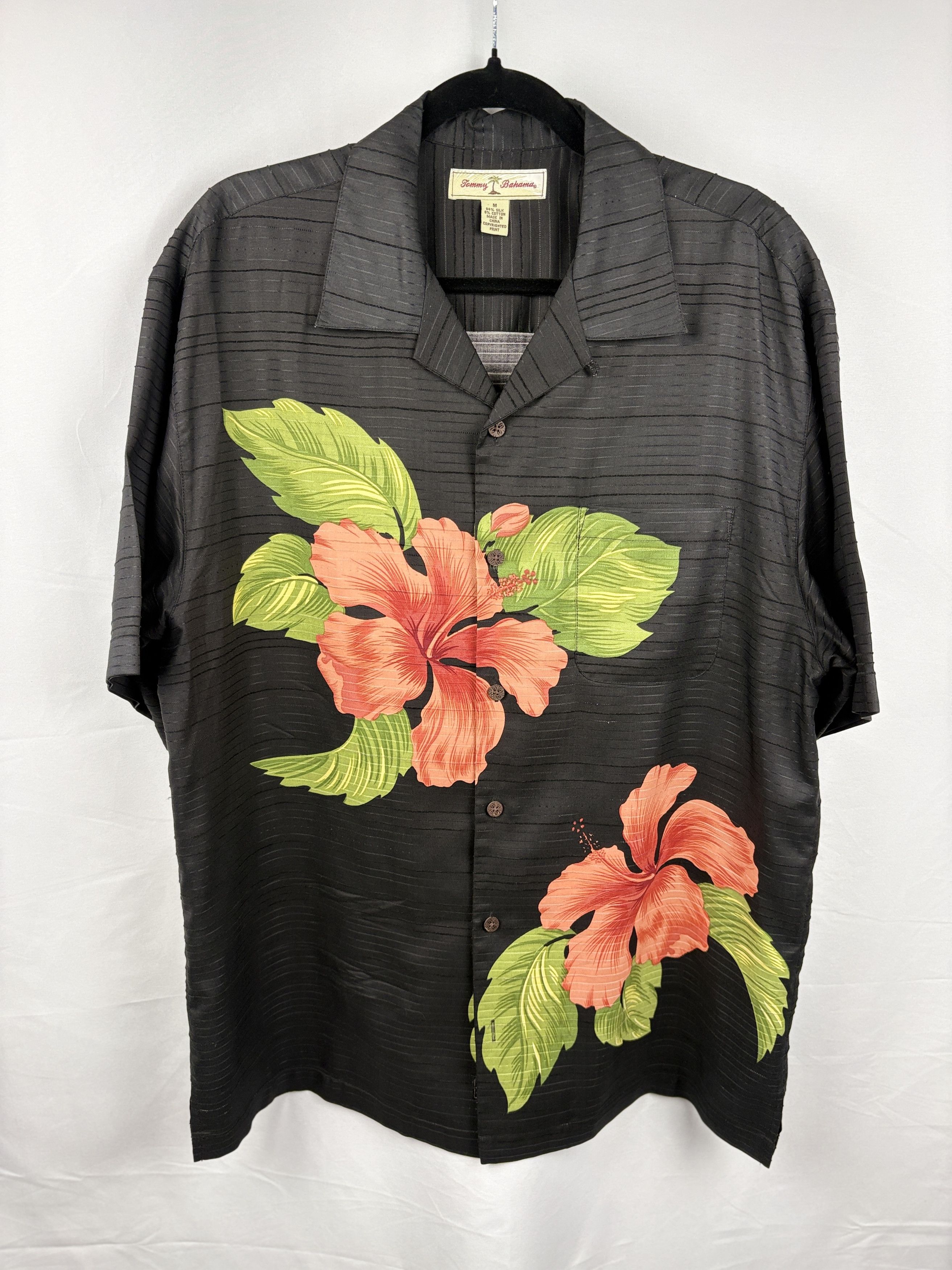 Tommy Bahama Tommy Bahama Silk Shirt Medium Black Hawaiian Floral Camp Size US M / EU 48-50 / 2 - 1 Thumbnail