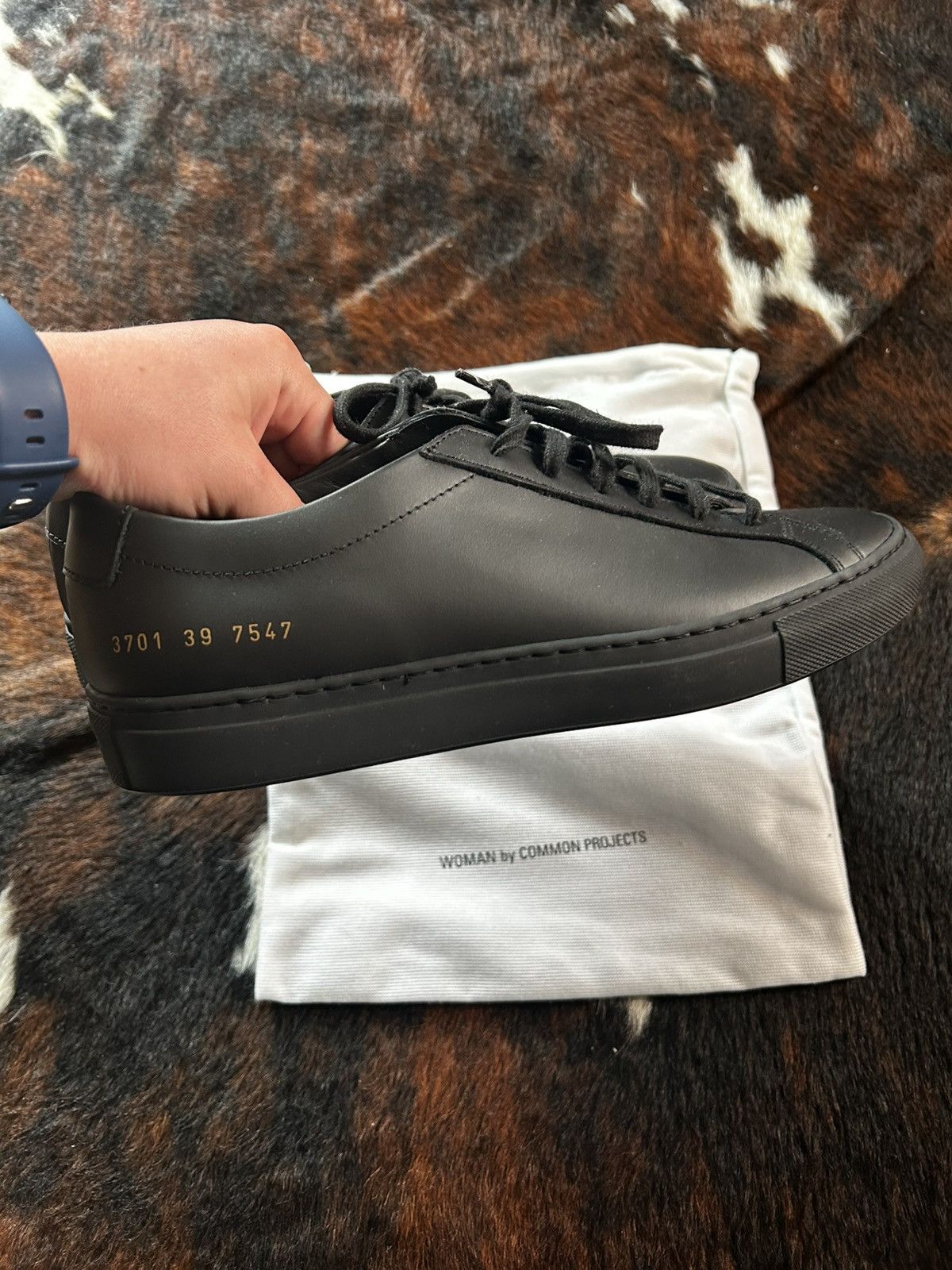 Common Projects Women’s Common Project Sneakers size 8 Size US 8 / IT 38 - 2 Thumbnail