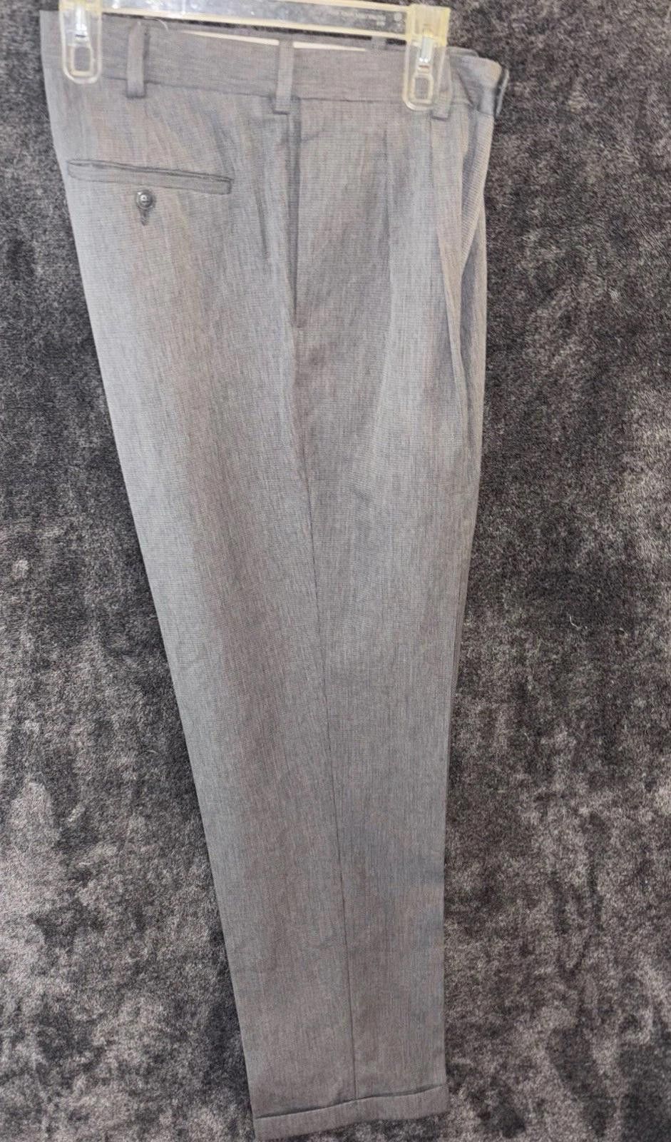 Roundtree & Yorke Roundtree & Yorke Gray Herringbone Pleated Dress Pants 34x32 Size US 34 / EU 50 - 1 Thumbnail