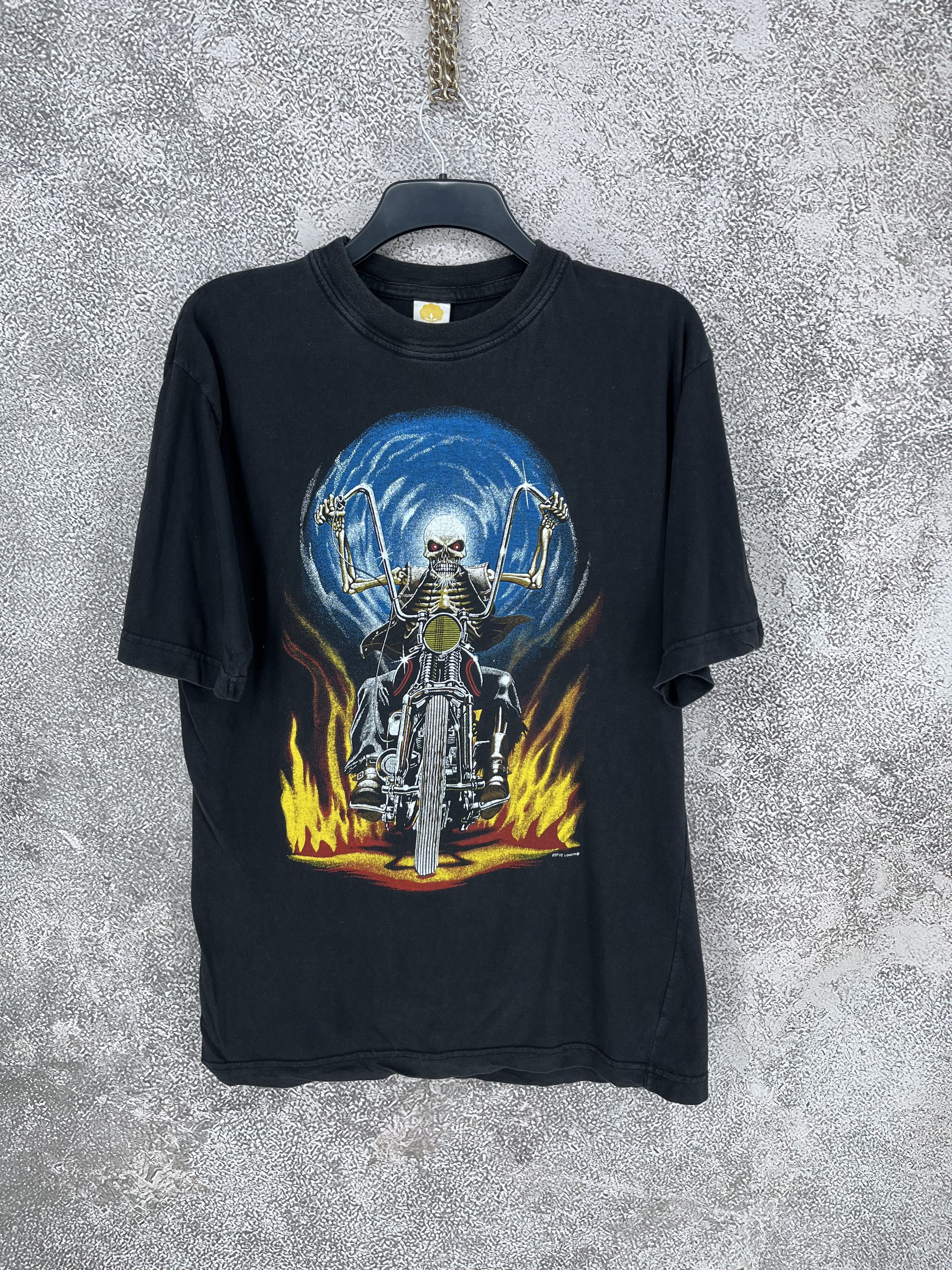 Vintage Vintage Zip It London Skull Motorcycle Graphic T-Shirt Size US XL / EU 56 / 4 - 1 Thumbnail