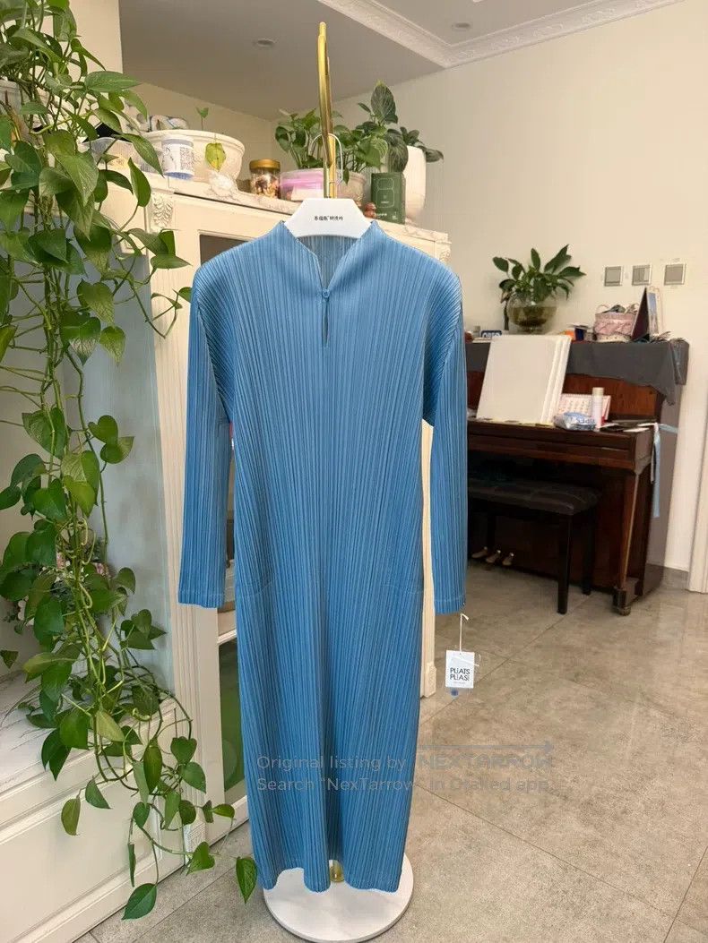 Issey Miyake Issey Miyake Sky Blue Frog - Button Dress Size XL / US 12-14 / IT 48-50 - 1 Thumbnail