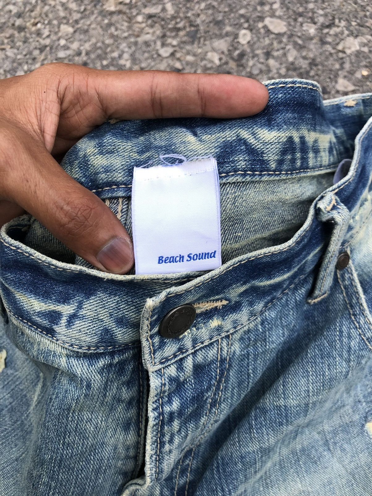 If Six Was Nine BEACH SOUND RIPPED DISTRESSED DENIM Size US 32 / EU 48 - 6 Thumbnail