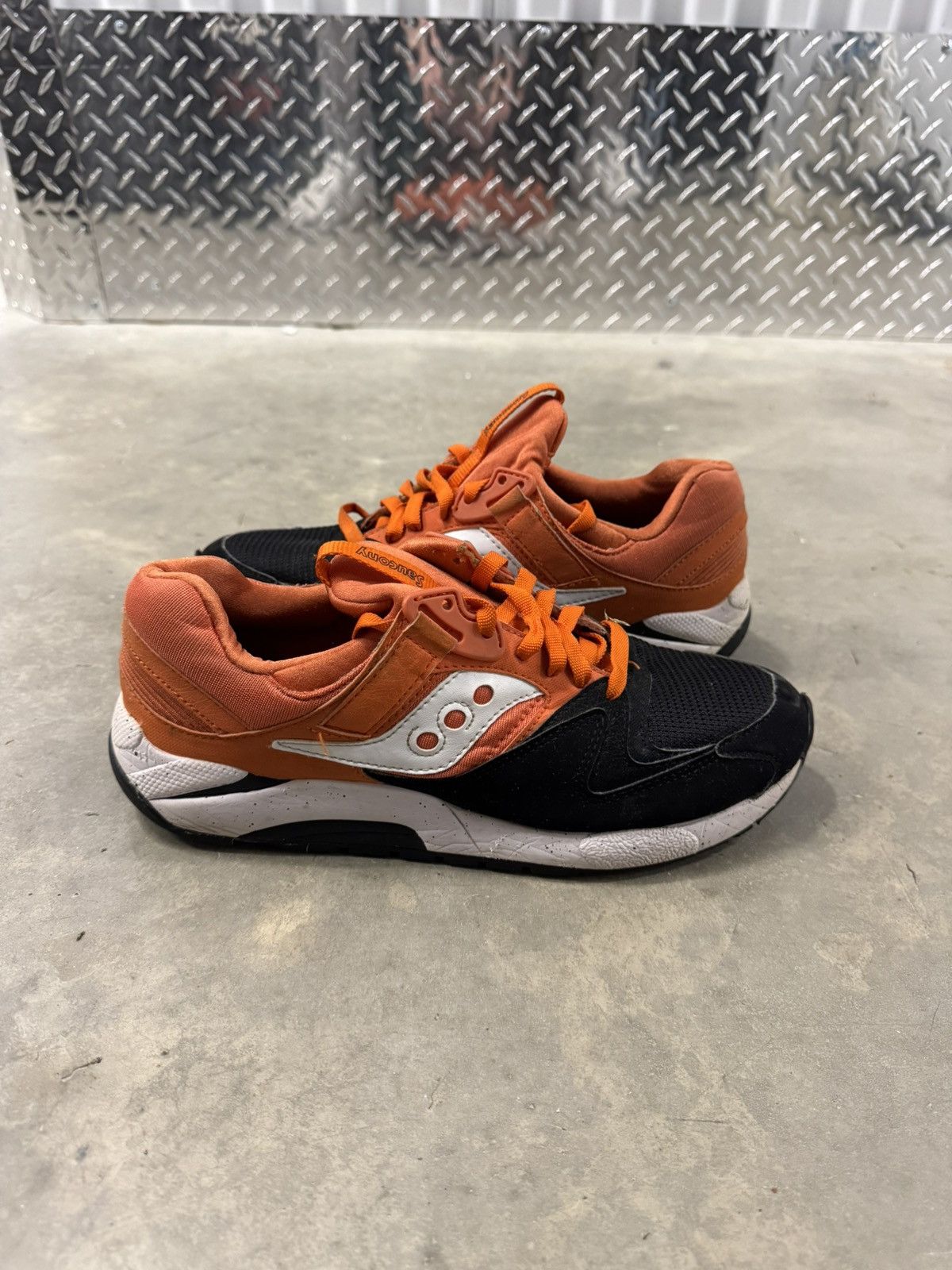 Saucony Saucony Grid 9000 Hallowed Pack Size 9.5 Size US 9.5 / EU 42-43 - 1 Thumbnail