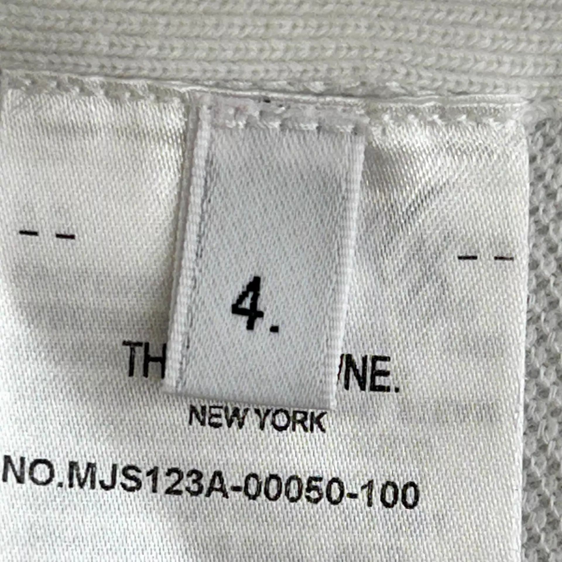 Thom Browne THOM BROWNE TB Waffle White Four-Bar Short-Sleeve Size US XL / EU 56 / 4 - 5 Thumbnail