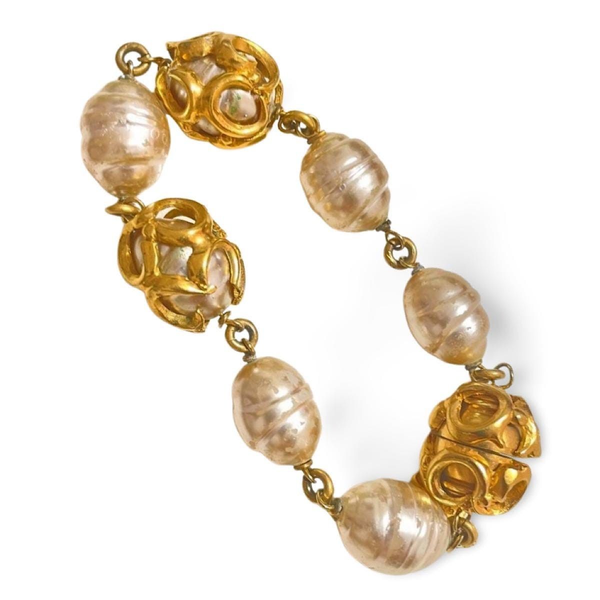 Salvatore Ferragamo Vintage Salvatore Ferragamo bracelet with faux pearls Size ONE SIZE - 1 Thumbnail