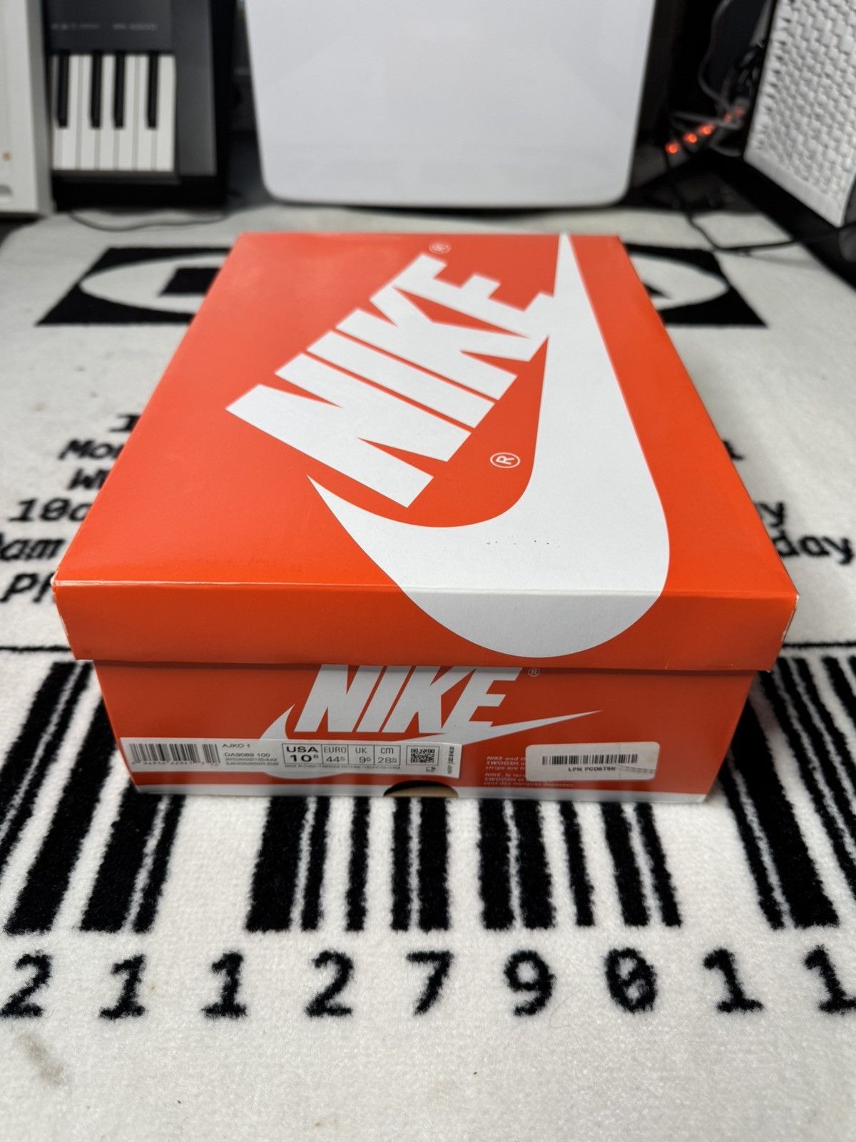 Nike Air Jordan AJKO 1 Chicago Size US 10.5 / EU 43-44 - 9 Thumbnail
