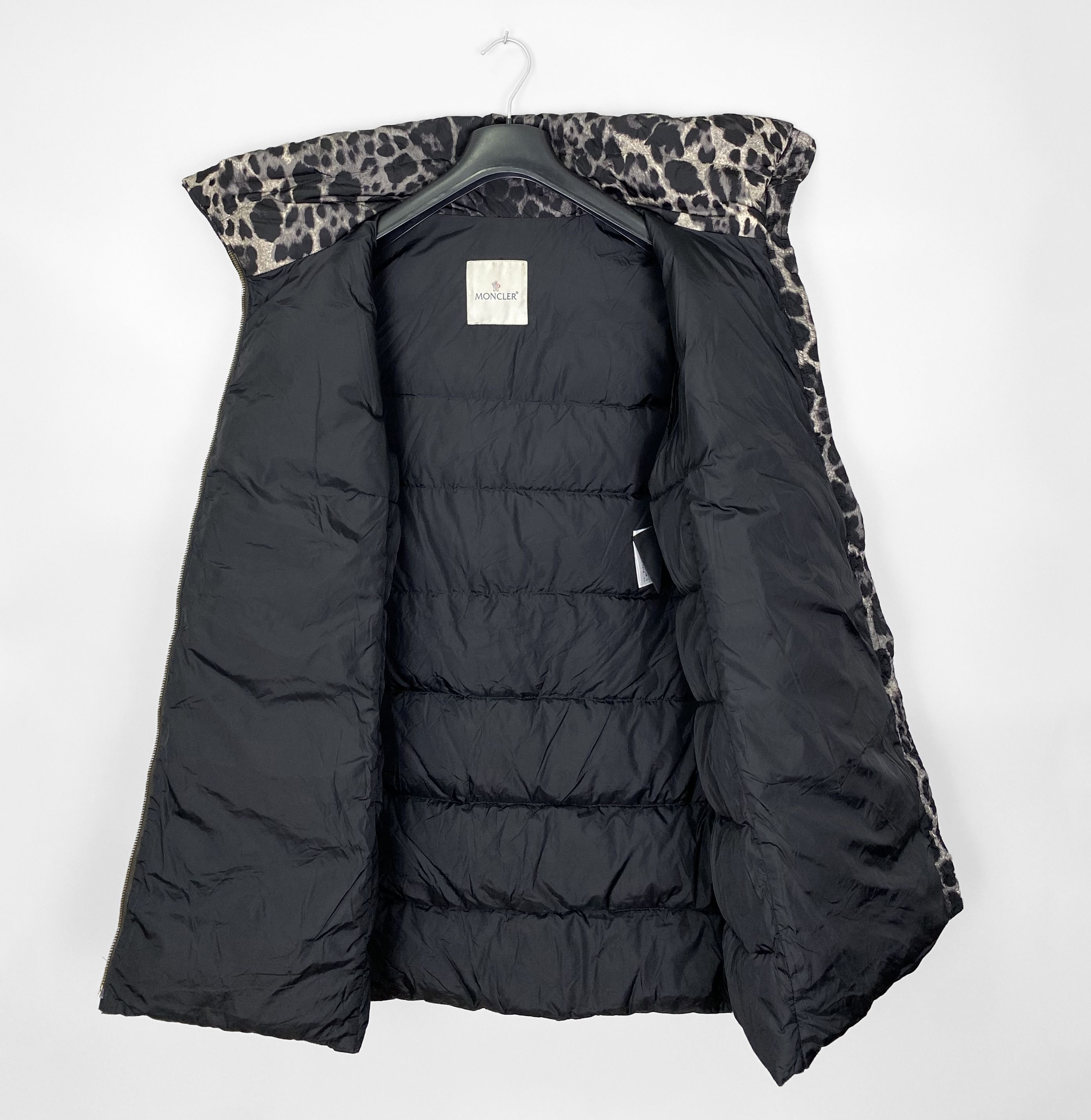 Moncler MONCLER Torcelle Giubbotto Leopard Print Wmns Down Coat Size XL / US 12-14 / IT 48-50 - 13 Thumbnail