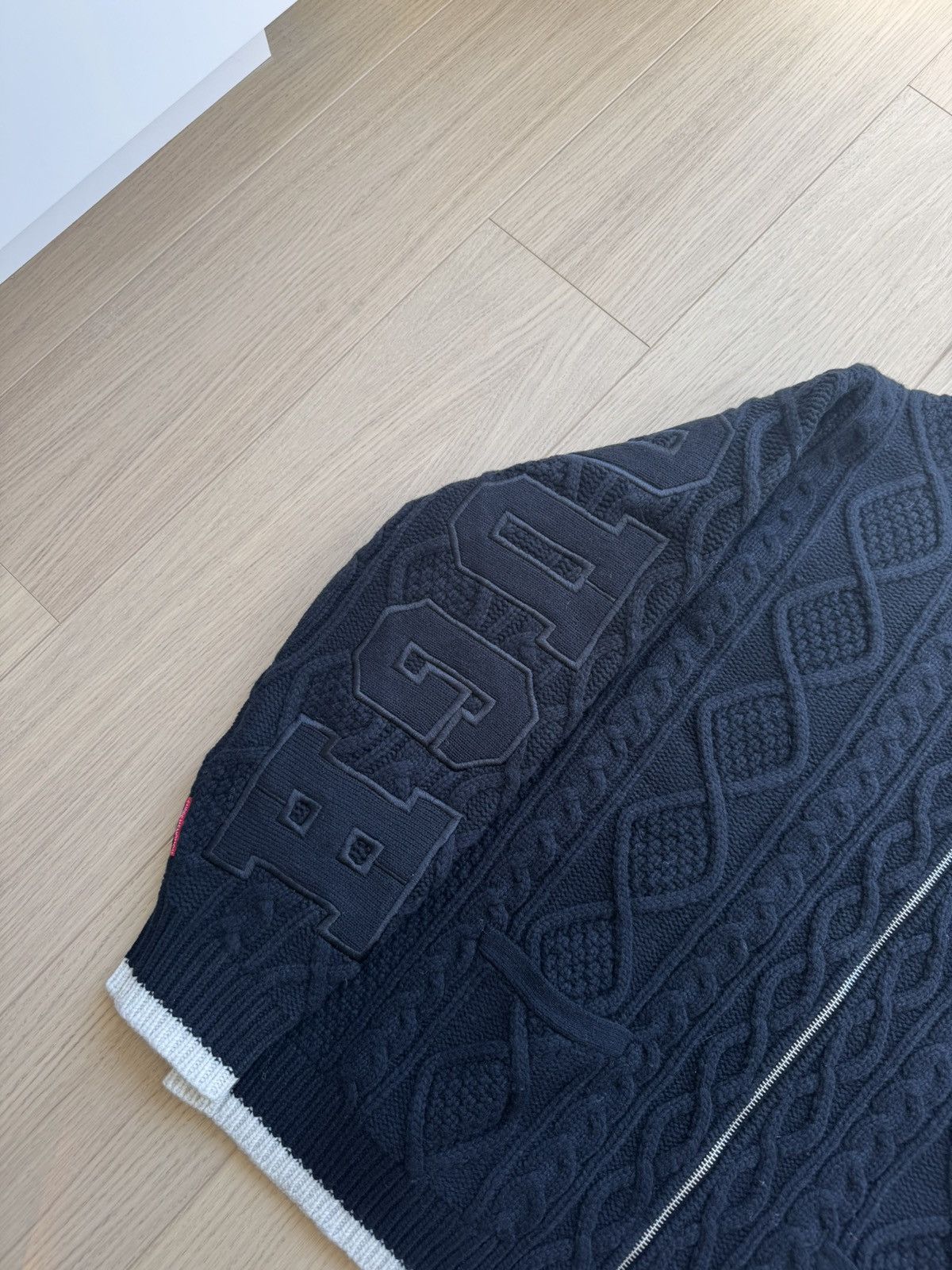 GOODENOUGH × Supreme Supreme GDEH Knit Zip Up Embroidered Hooded Sweater XL Size US XL / EU 56 / 4 - 4 Thumbnail