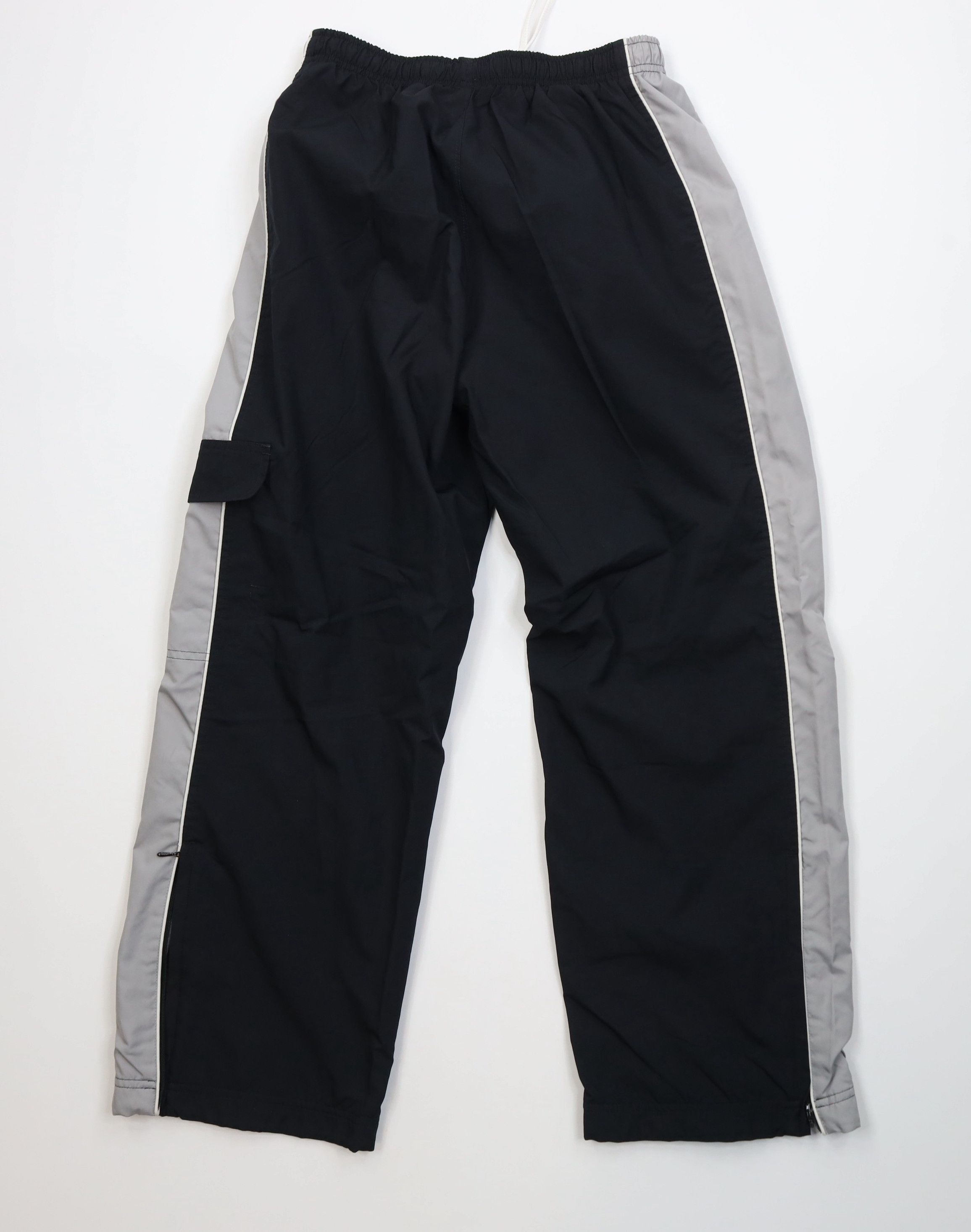 Nike Vintage Y2K Nike Cropped Lined Wide Leg Cargo Pants Black Size 26" / US 2 / IT 38 - 11 Thumbnail
