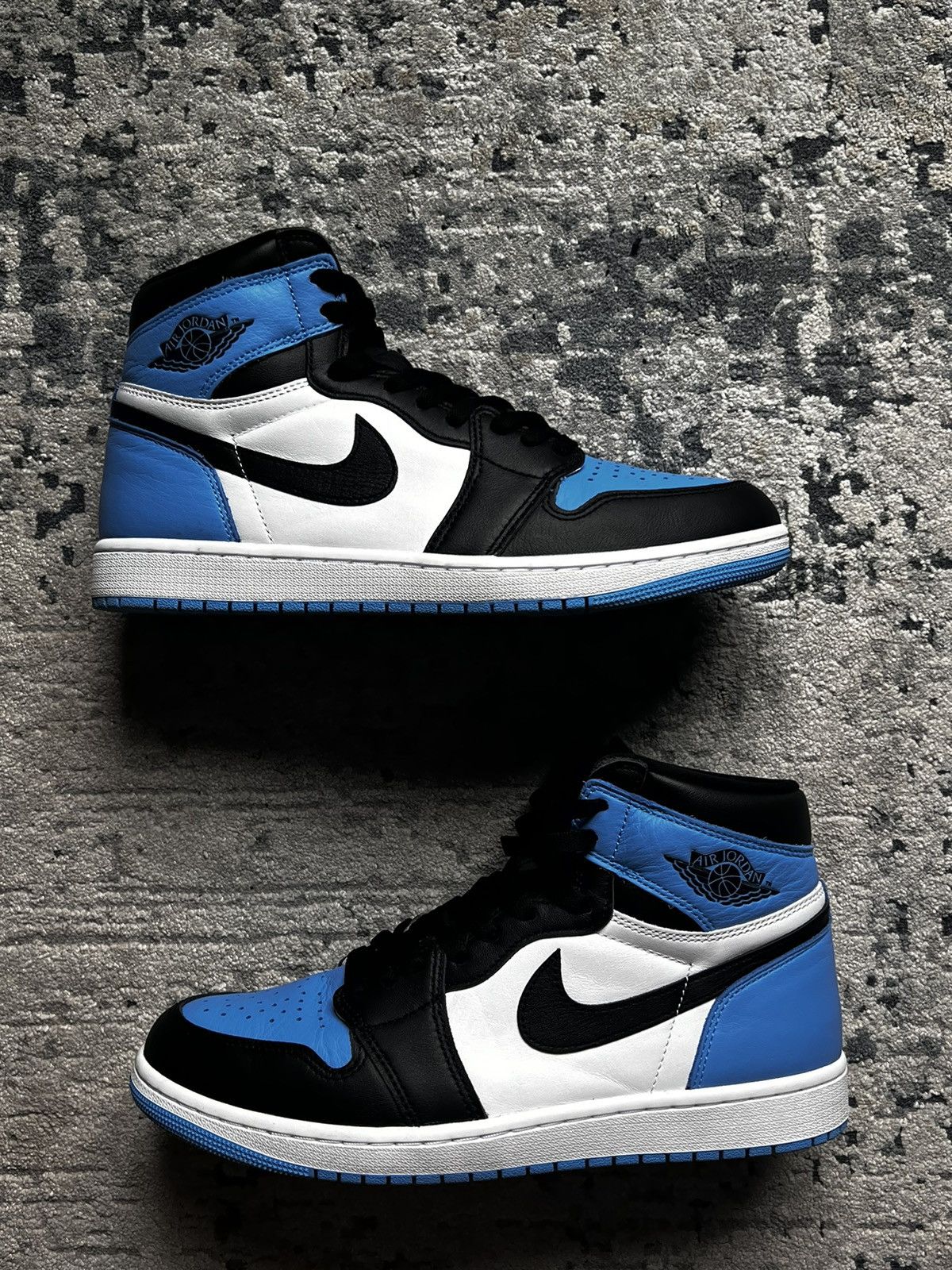 Jordan Brand Jordan retro 1 UNC Toe Size US 10.5 / EU 43-44 - 1 Thumbnail