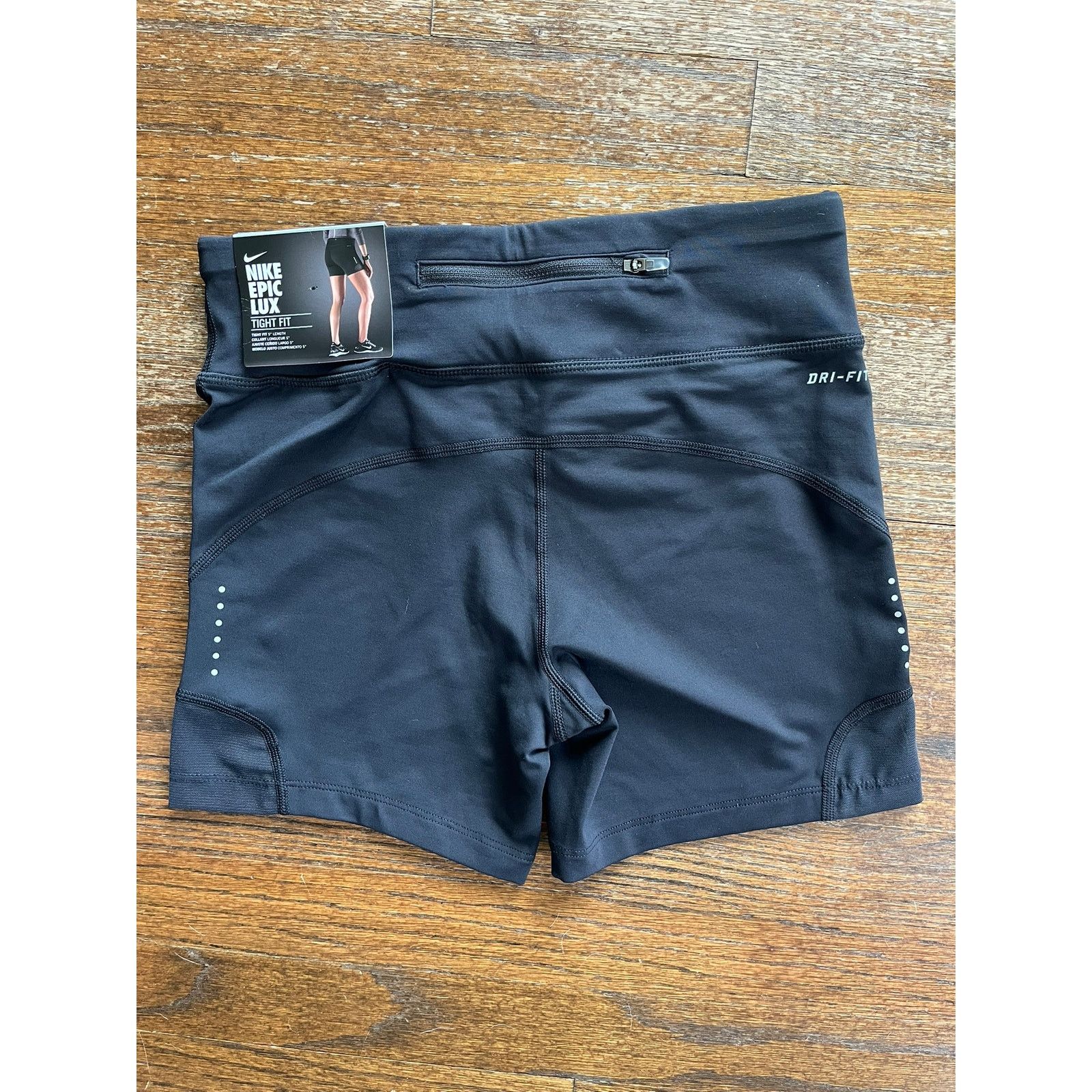 Nike Nike Epic Lux Running Short 5" Medium Black - New w/ Tags Size 28" / US 6 / IT 42 - 3 Thumbnail