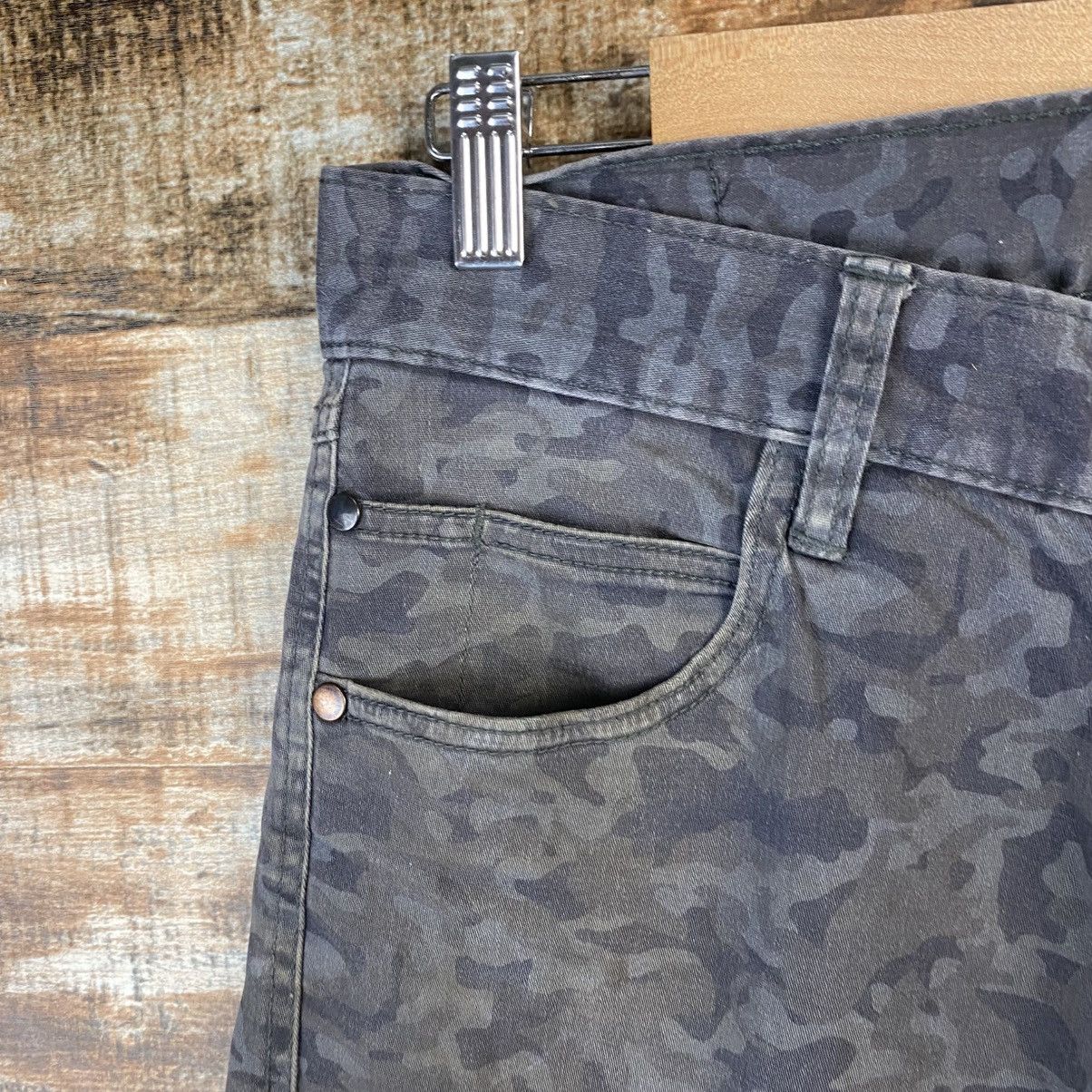Other DL Tora Camo Gray Cargo Multipocket Pants #C923 Size US 29 - 7 Thumbnail