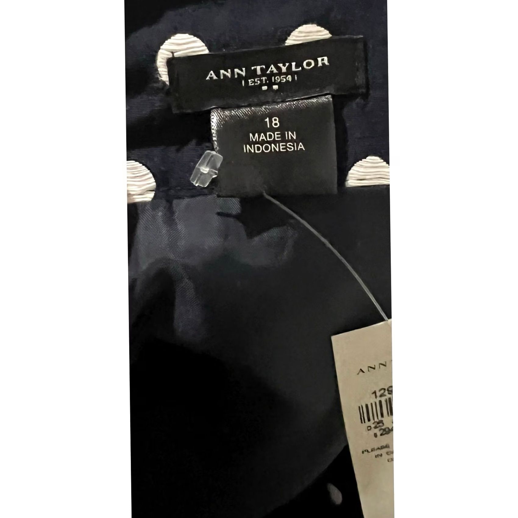 Ann Taylor Ann Taylor Pencil Skirt NWT Size 18 Polka Dot Navy Blue White Lined Cotton Blend Skirt Women Size 40" / US 18 - 7 Thumbnail