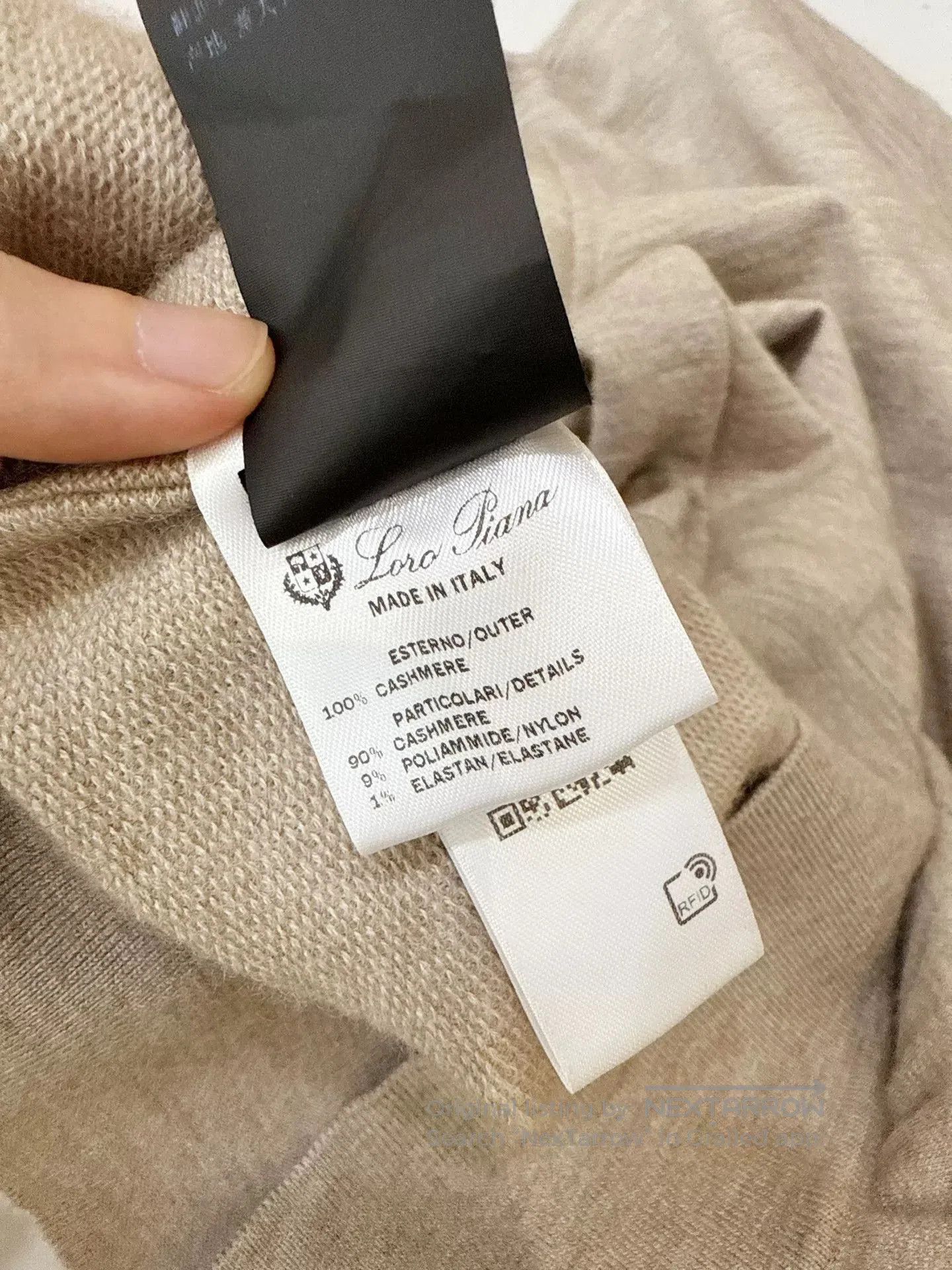 Loro Piana stylish beige cashmere long sleeve sweatshirt. Size US L / EU 52-54 / 3 - 6 Thumbnail