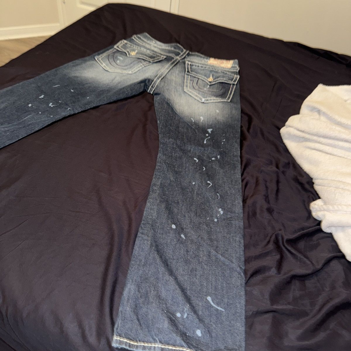 True Religion True Religion Straight Big T Stitch Flap Paint Splatter Size US 34 / EU 50 - 12 Thumbnail