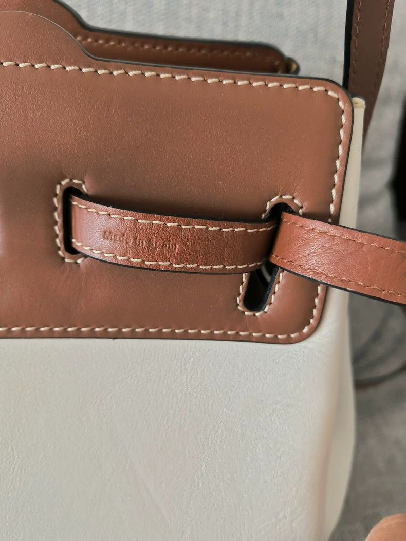 Loewe loewe Color-blocked bucket bag 2503-Nextarrow Size ONE SIZE - 3 Thumbnail