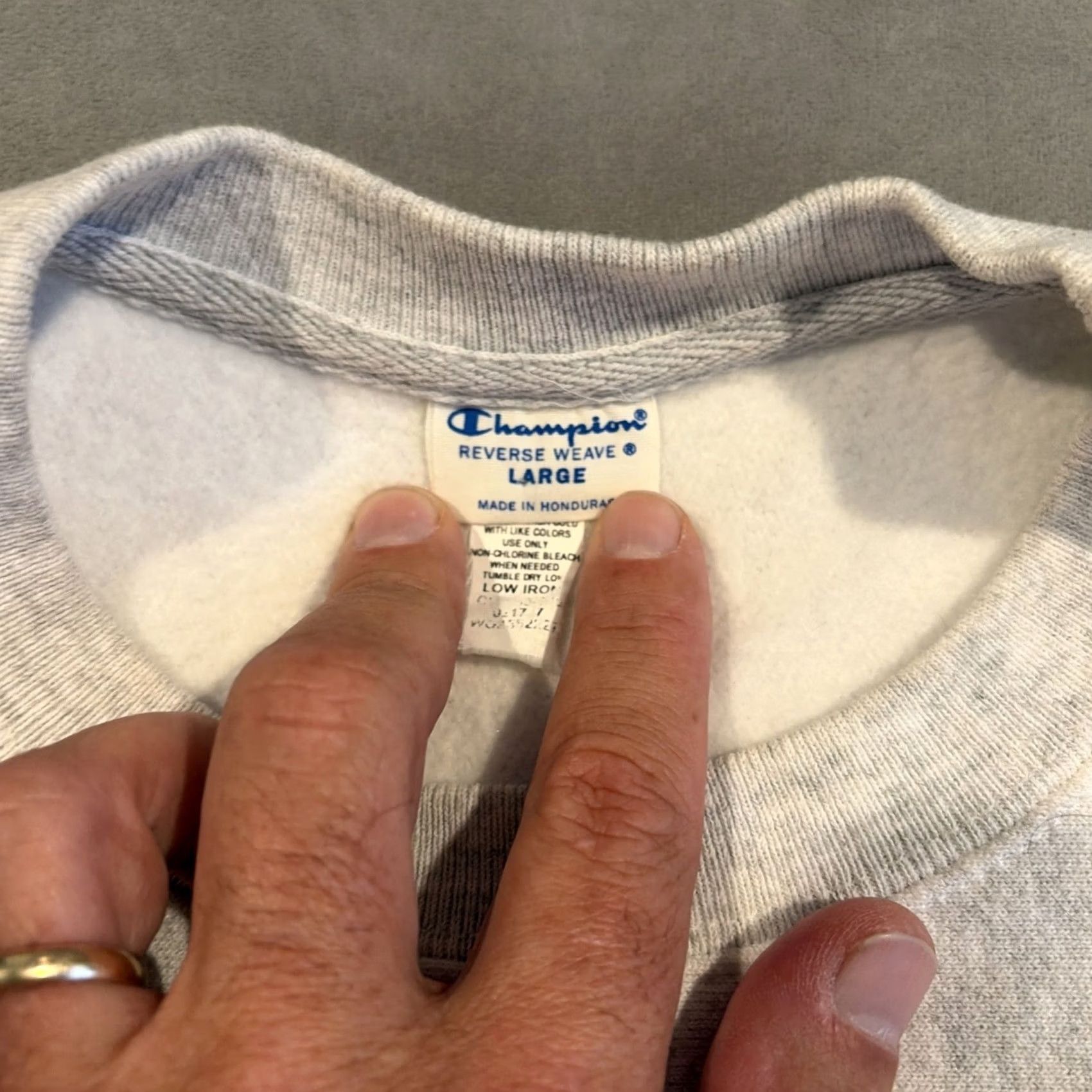 Champion VINTAGE Champion Reverse Weave Endicott College Gulls Crewneck Sweatshirt L Size US L / EU 52-54 / 3 - 3 Thumbnail