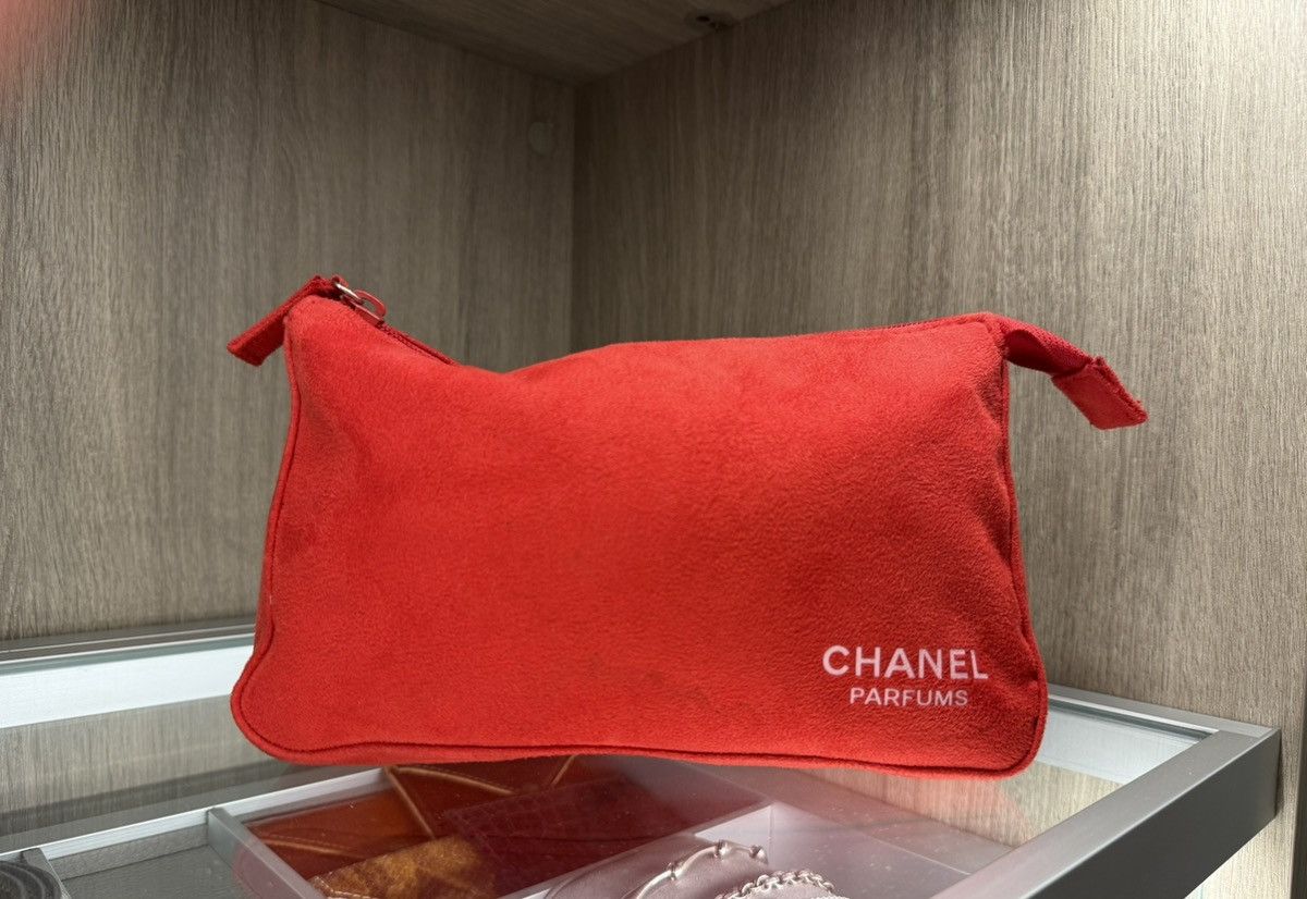 Chanel Chanel Perfume Beauty Case Size ONE SIZE - 1 Thumbnail