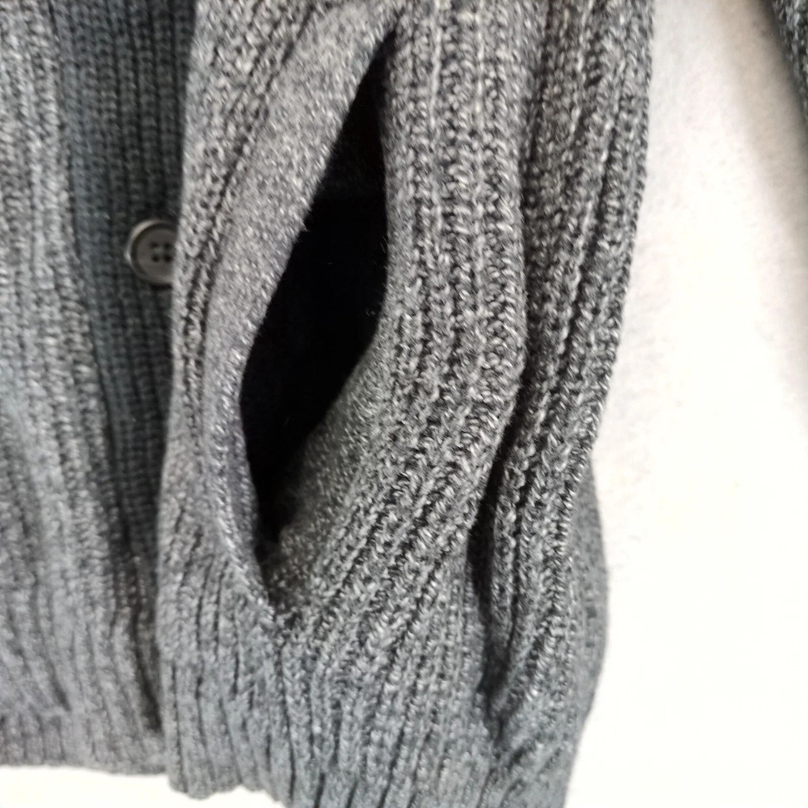 Banana Republic Banana Republic Gray Black Button Cardigan Sweater Men's S Size US S / EU 44-46 / 1 - 10 Thumbnail