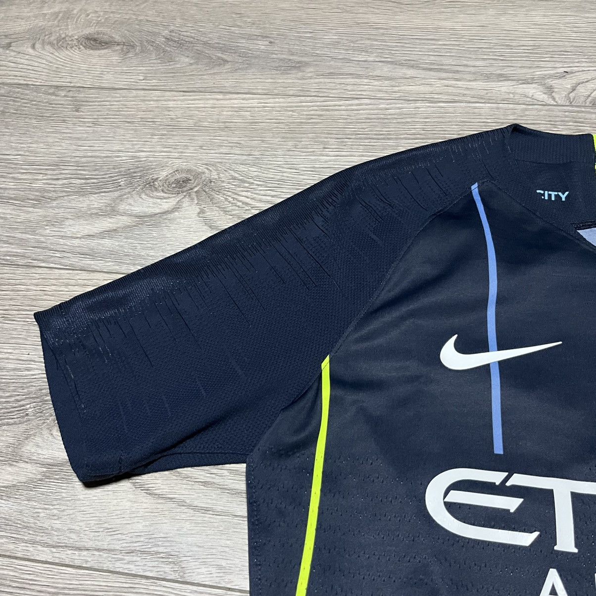 Nike Manchester City nike jersey match worn vaporknit Size US M / EU 48-50 / 2 - 3 Thumbnail