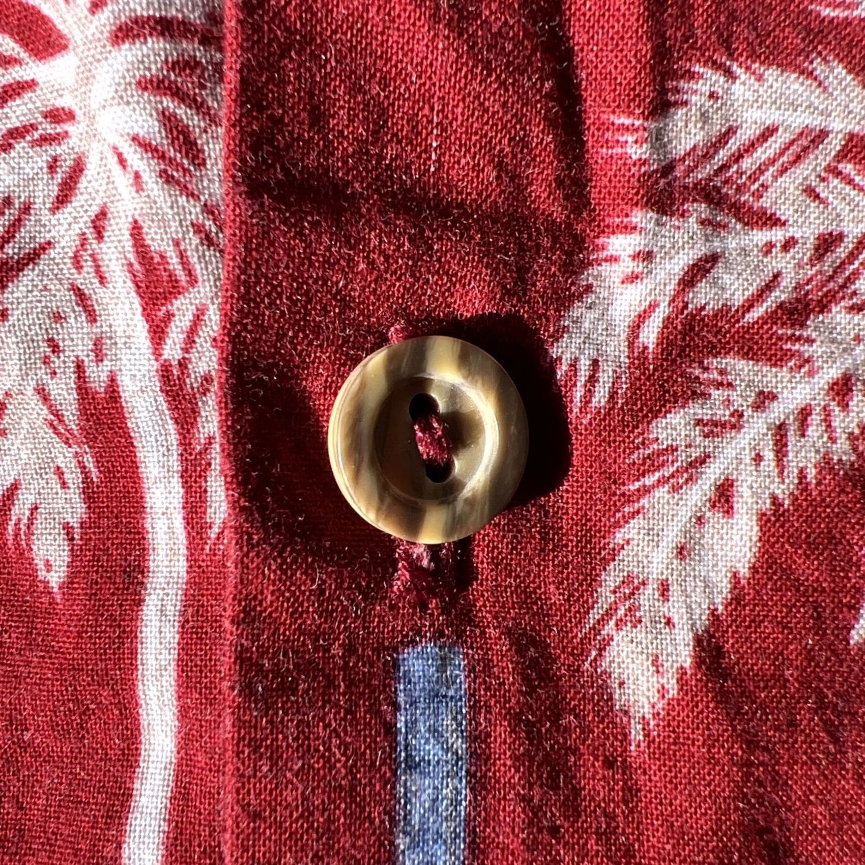 Vintage VINTAGE LAX Hawaiian Aloha Pocket Shirt 2XL JFF Uniforms Men Red Short Sleeve Button-Up Graphic Print Pocketed Collared Shirt Size US XXL / EU 58 / 5 - 5 Thumbnail