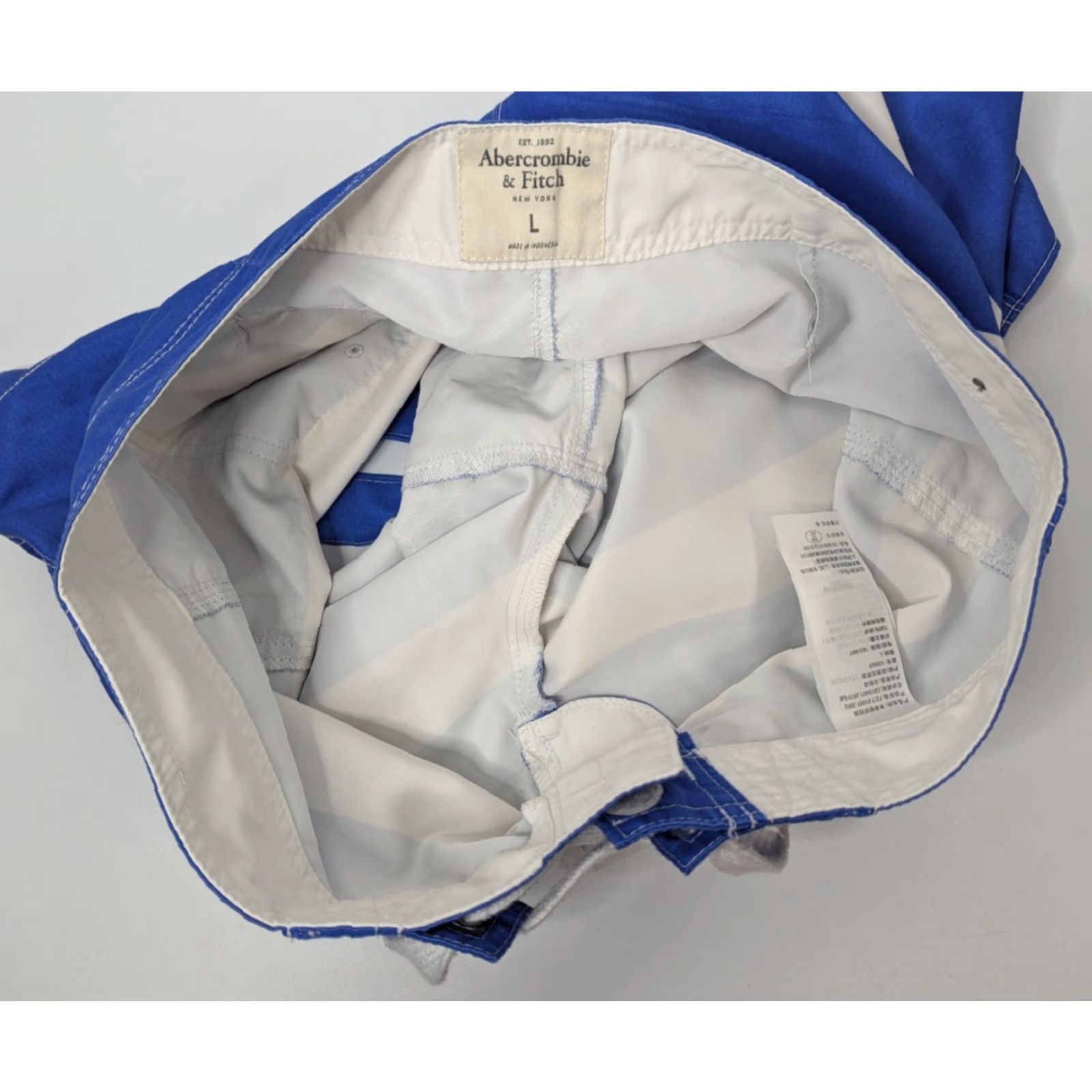 Abercrombie & Fitch Abercrombie & Fitch Swim Trunks Blue Tritone Striped Drawstring Size L Size ONE SIZE - 6 Thumbnail