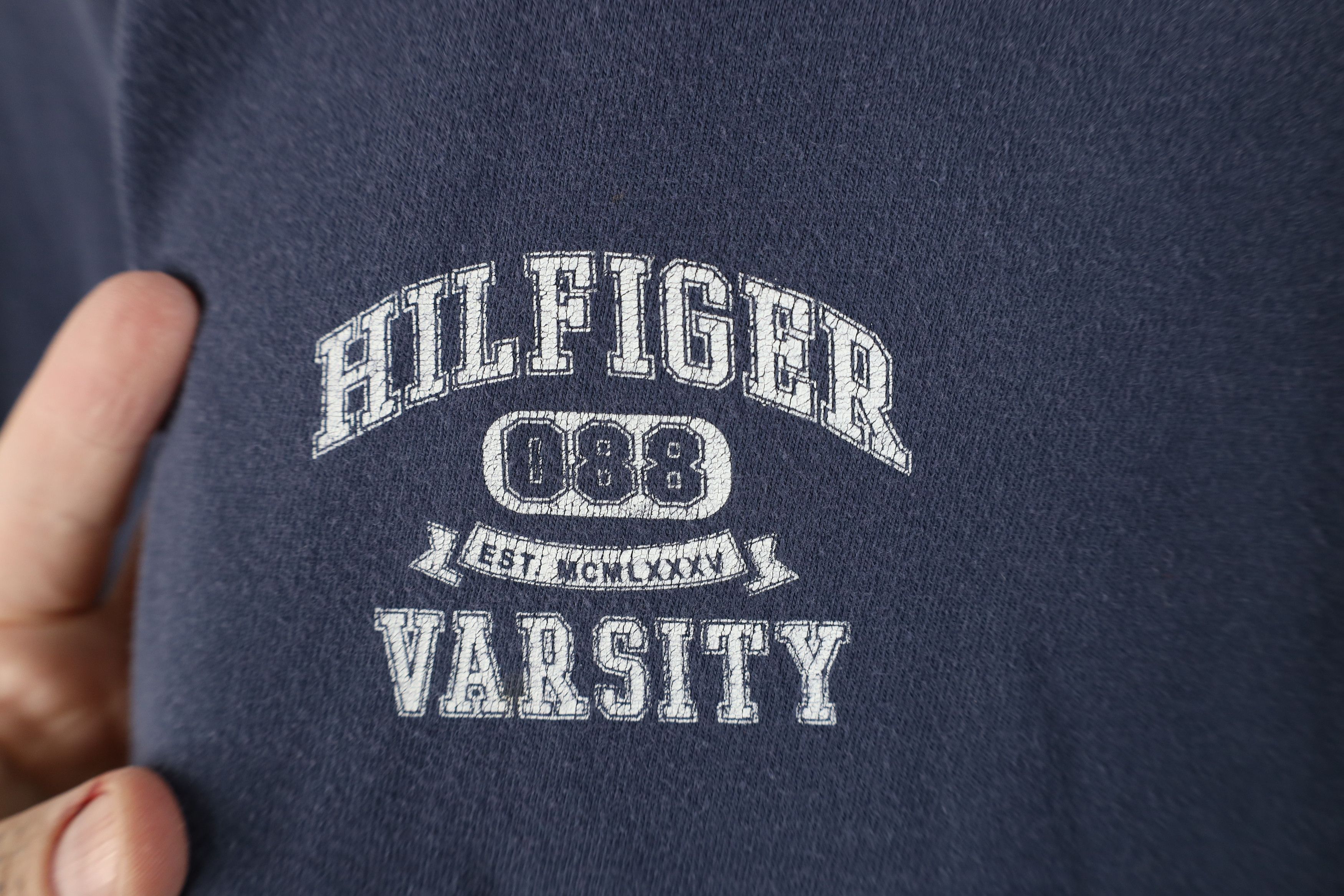 Tommy Hilfiger Vintage 90s Tommy Hilfiger Spell Varsity T-Shirt Blue USA Size US XXL / EU 58 / 5 - 4 Thumbnail