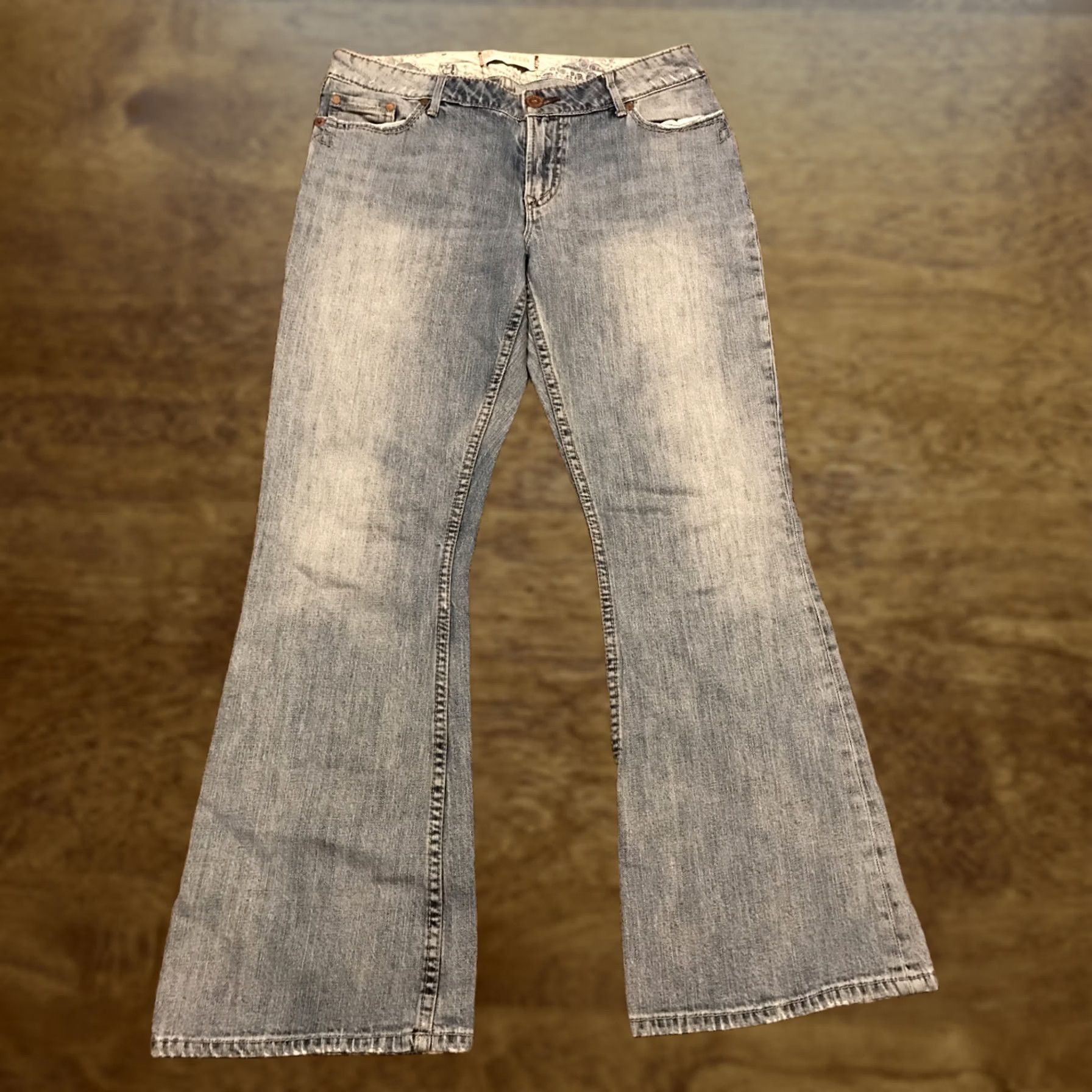 CO Bootheel Denim Jeans Womens 31 X 30 Light Wash A39 Denim Bootcut 30 Inseam Women Blue Regular Tapered Gloves? Size 24" / US 00 / IT 34 - 1 Thumbnail