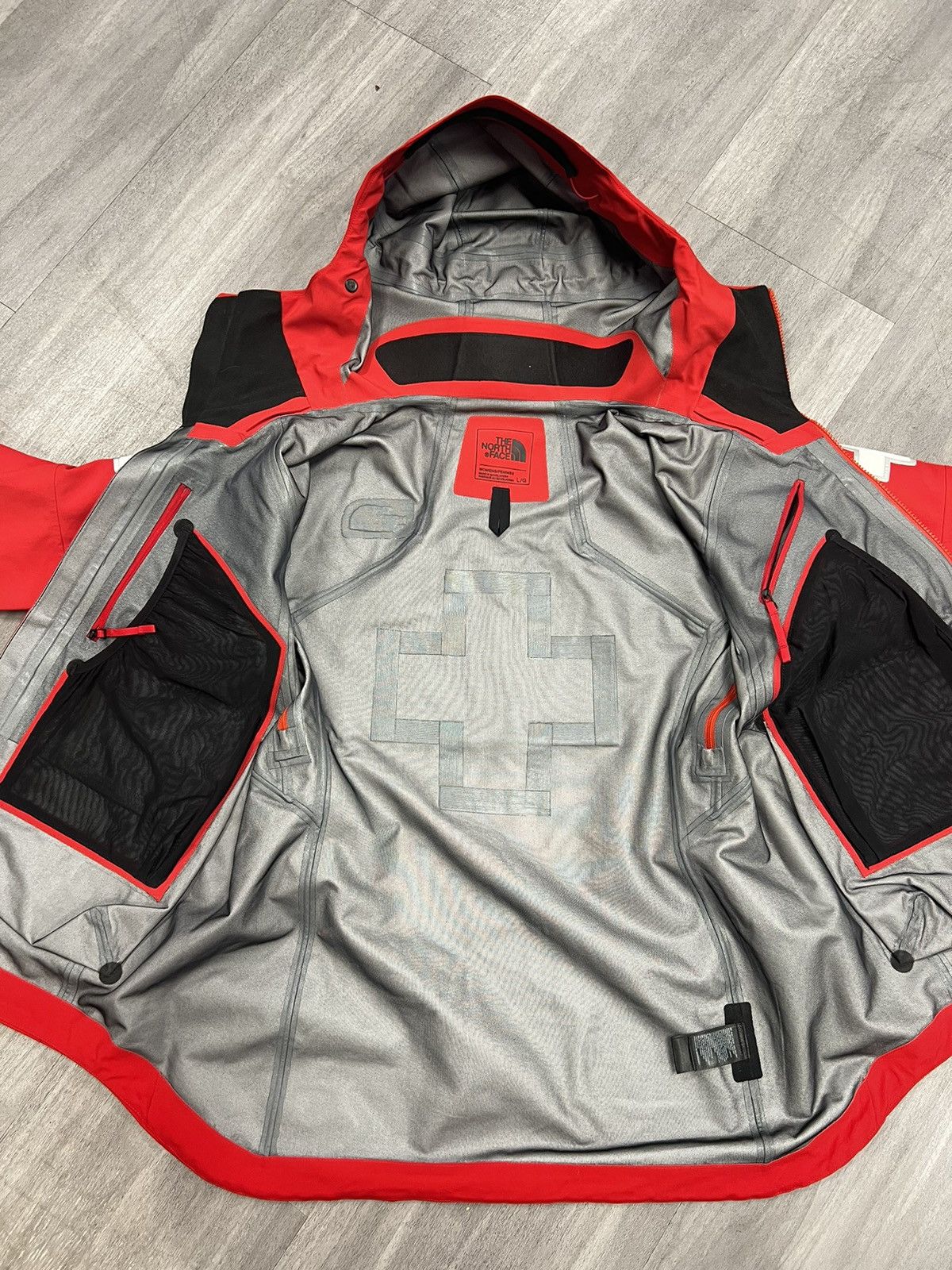 The North Face The North Face Red Cross Ski Powder Patrol Jacket Size L / US 10 / IT 46 - 5 Thumbnail