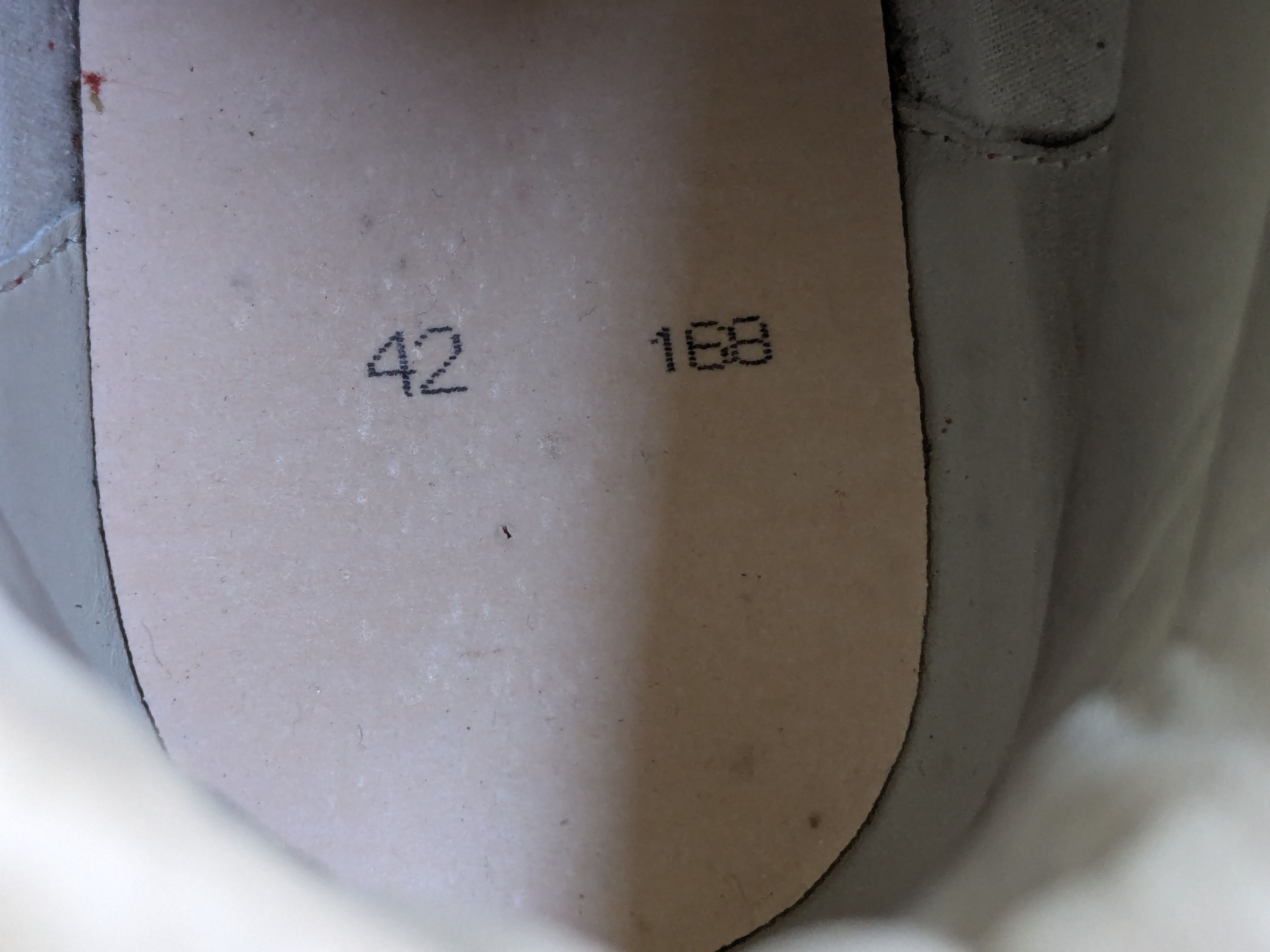 Maison Margiela Maison Margiela GAT Replica Red 9 42 Paint High Tops Size US 9 / EU 42 - 6 Thumbnail