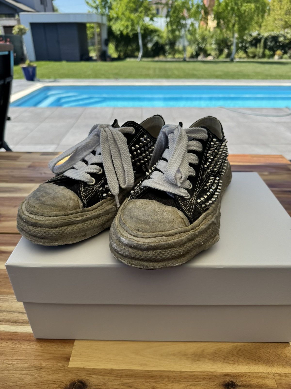 Maison MIHARA YASUHIRO Maison MiharaYasuhiro Studded Peterson Sneakers Size US 8 / EU 41 - 1 Thumbnail