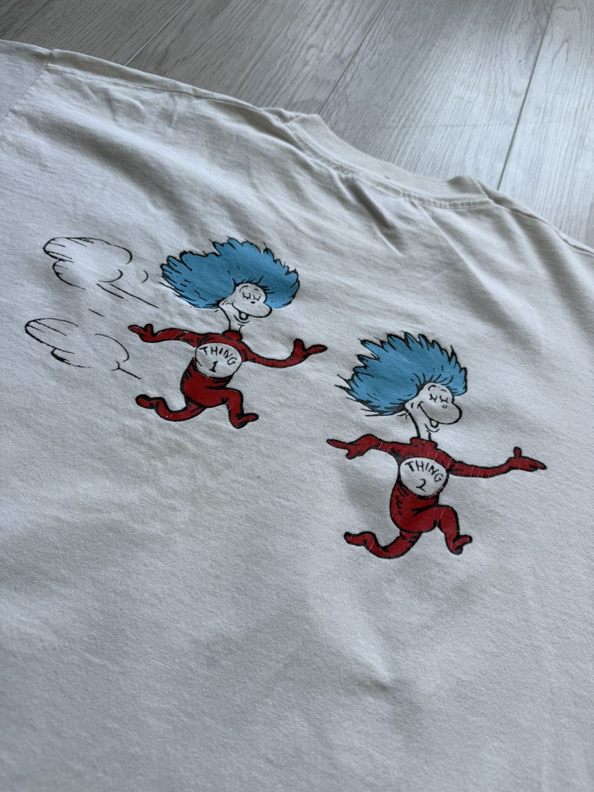 Vintage Vintage Dr. Seuss Cat In The Hat T Shirt Size US XL / EU 56 / 4 - 5 Thumbnail
