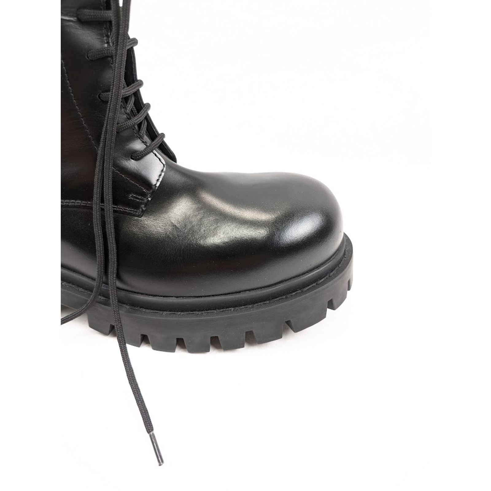 Balenciaga o1rshd1 Sergent Calf Bootie Calfskin Lux in Black Size US 11 / EU 44 - 3 Thumbnail