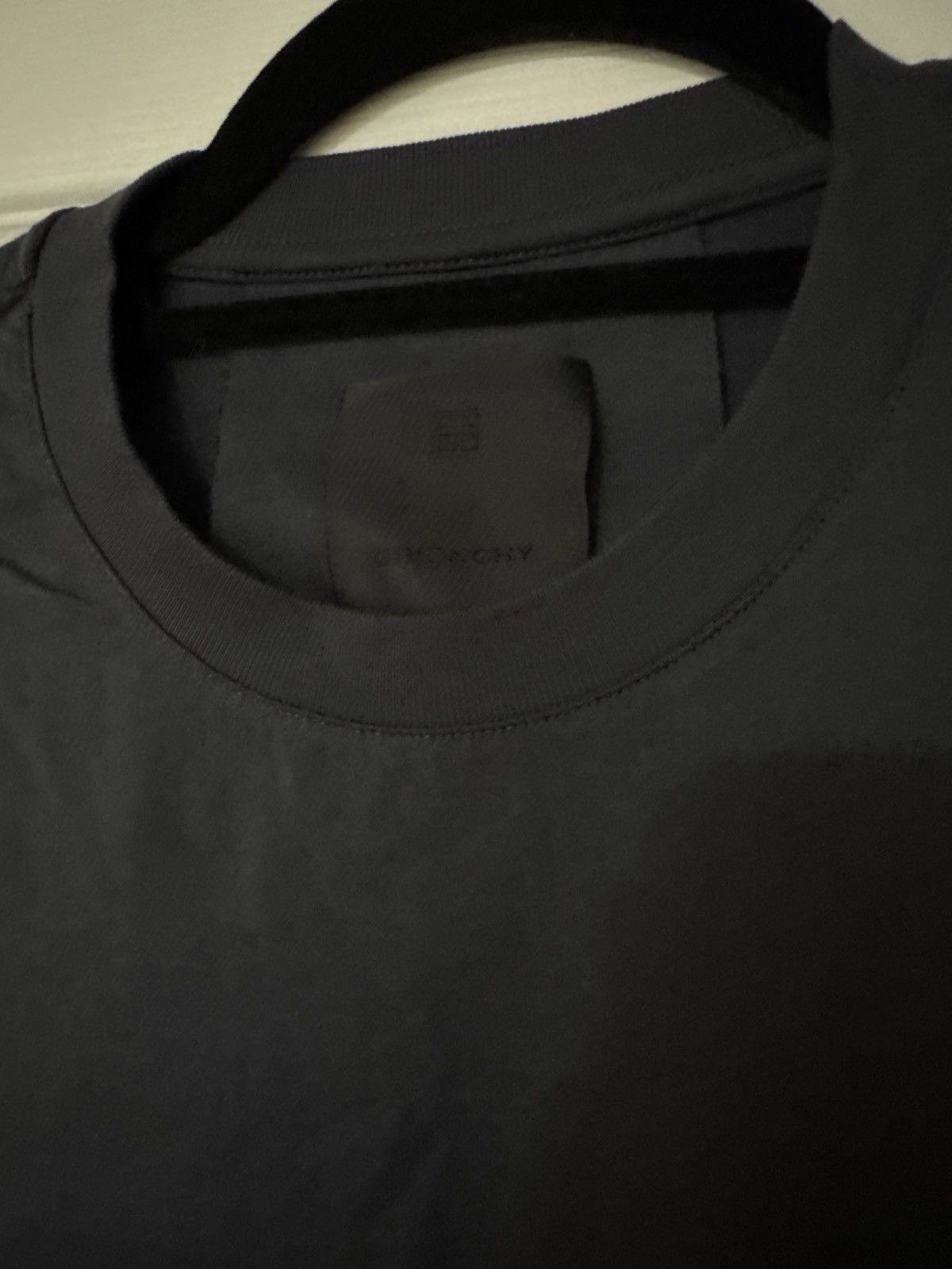 Givenchy Givenchy Short Sleeve Tee Size US L / EU 52-54 / 3 - 4 Thumbnail
