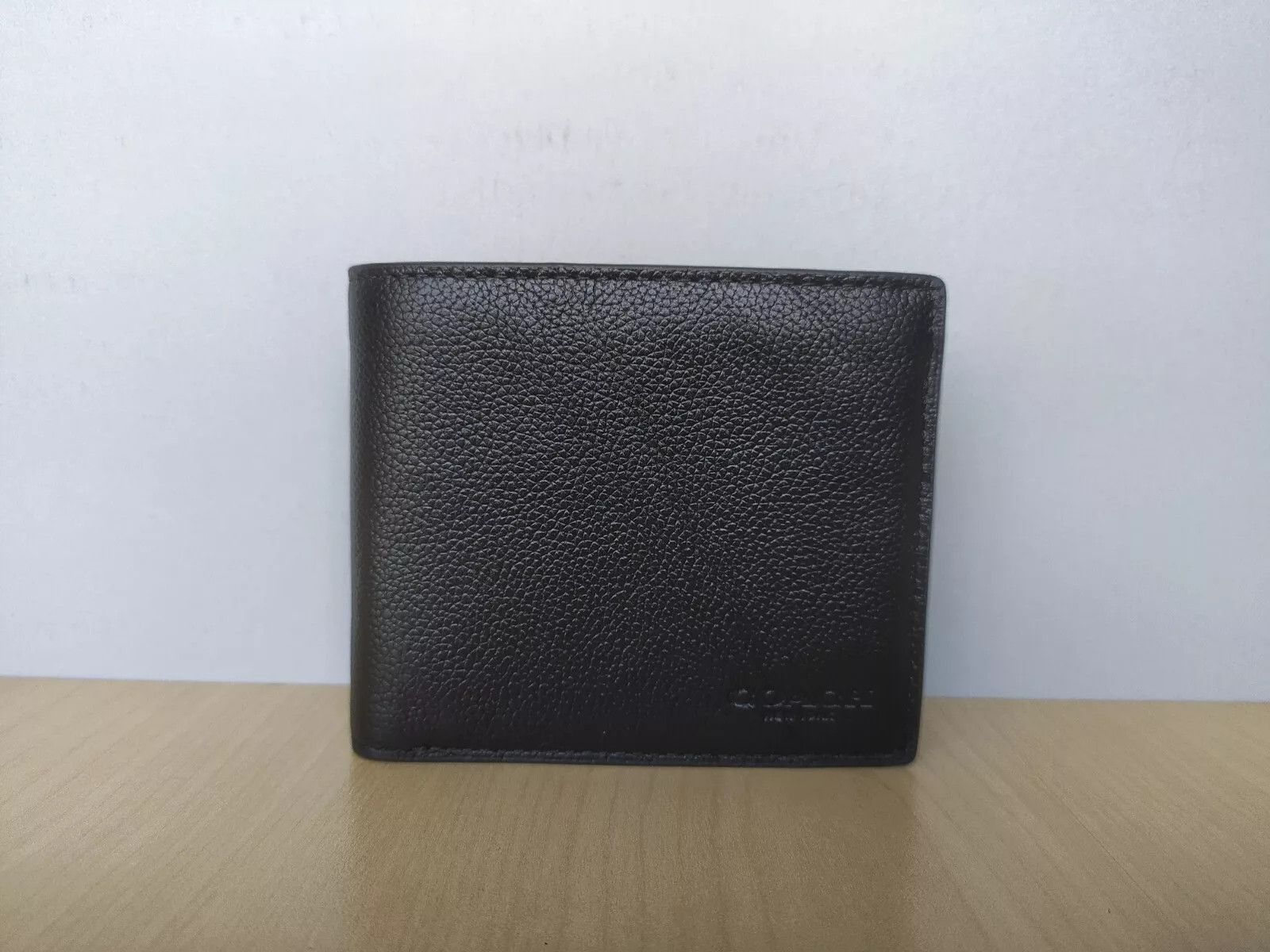 Coach Coach 3 - IN - 1 Leather Wallet T 0562 Size ONE SIZE - 1 Thumbnail