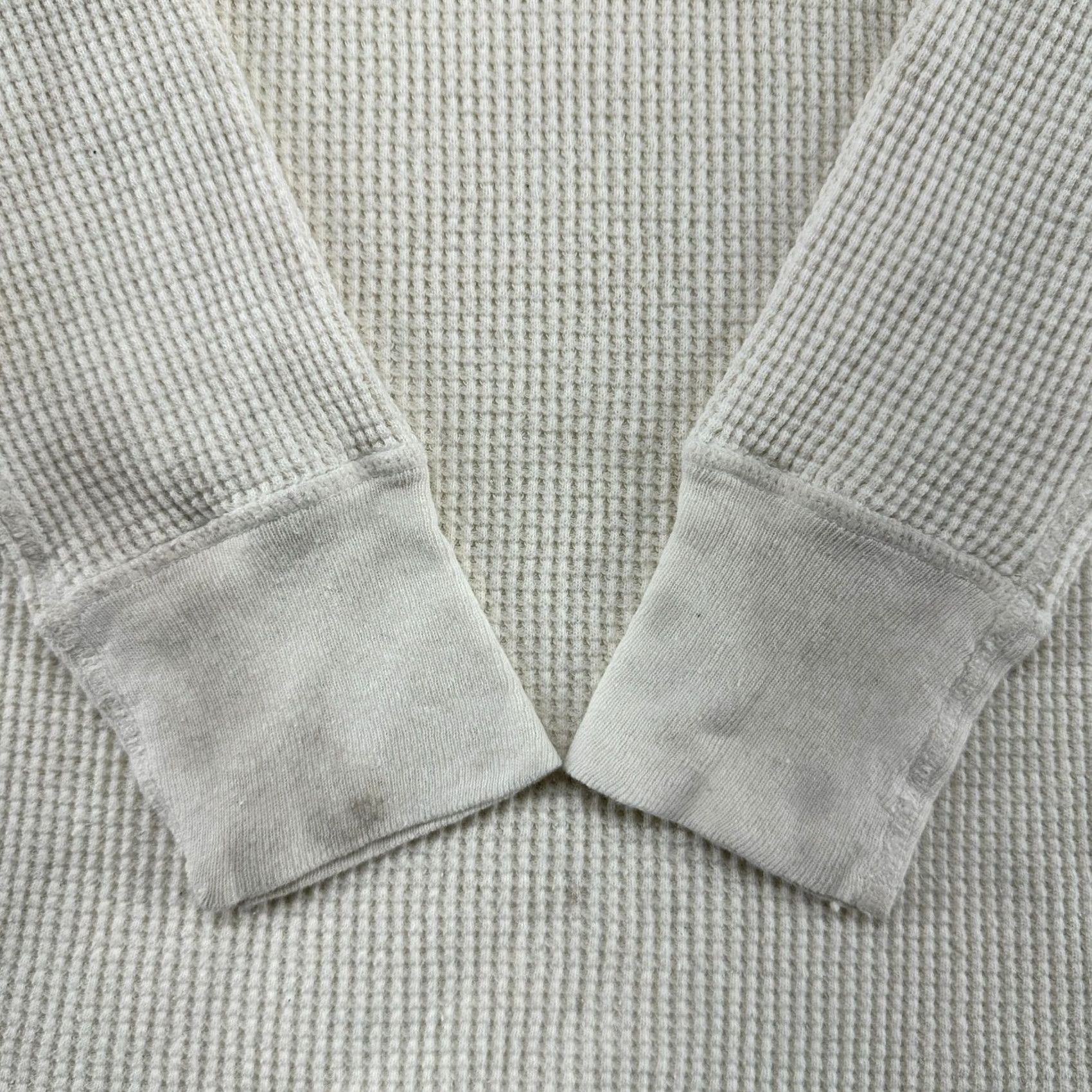 Vintage VINTAGE JE Morgan Shirt Mens L White Long Sleeve Thermal Waffle Knit USA 90s Size US L / EU 52-54 / 3 - 3 Thumbnail