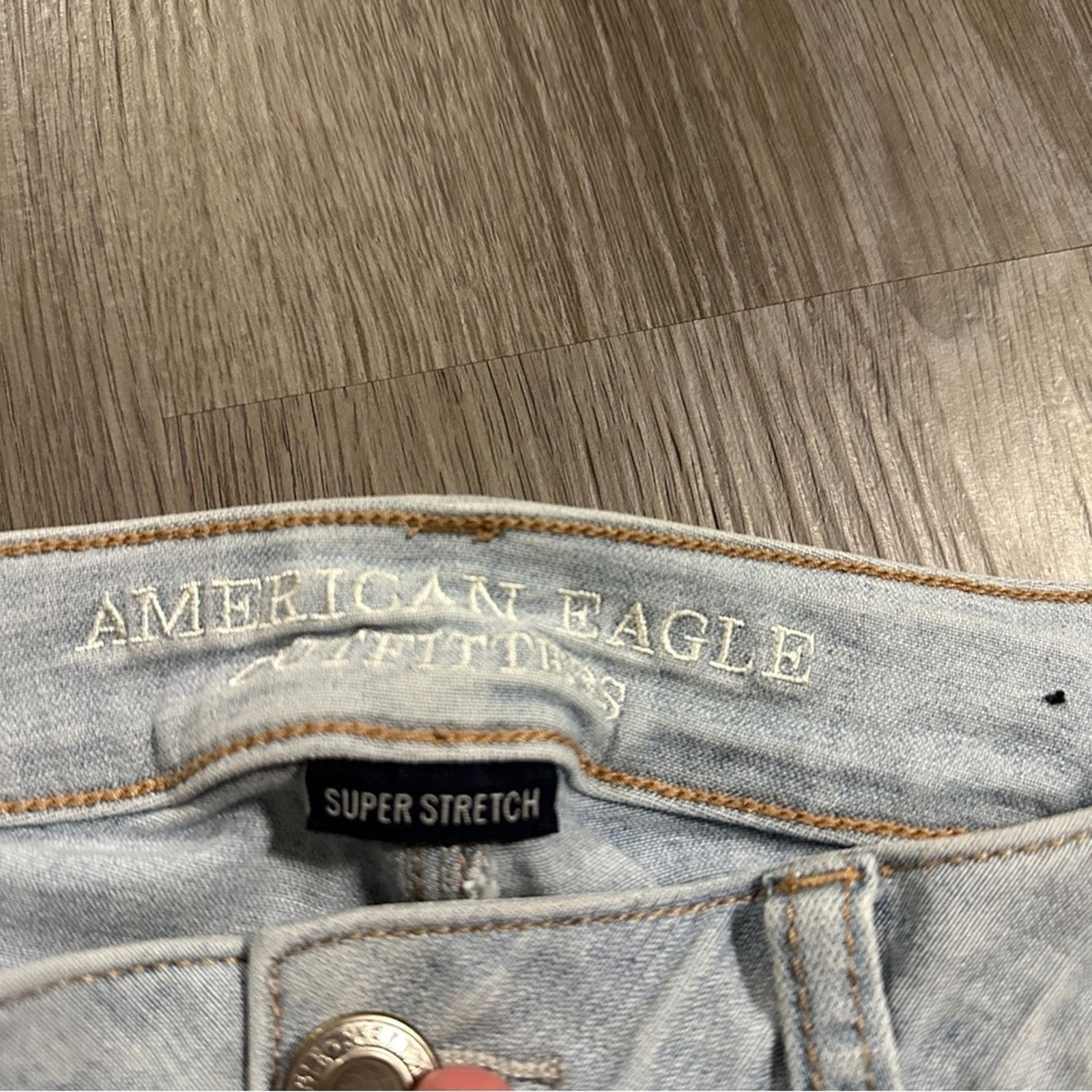 American Eagle Outfitters American Eagle Light Wash Mid Rise Cropped Jegging Jean Sz 4 Size 26" / US 2 / IT 38 - 6 Thumbnail
