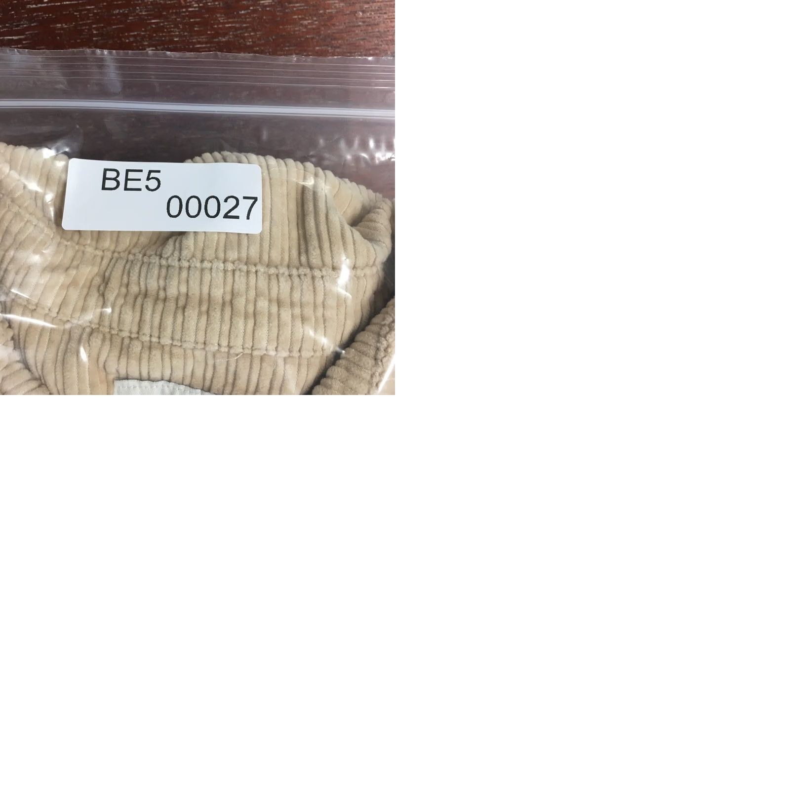 American Eagle Outfitters American Eagle Outfitters Cropped Corduroy Jacket Womens M Beige Collared Button Front Size M / US 6-8 / IT 42-44 - 11 Thumbnail