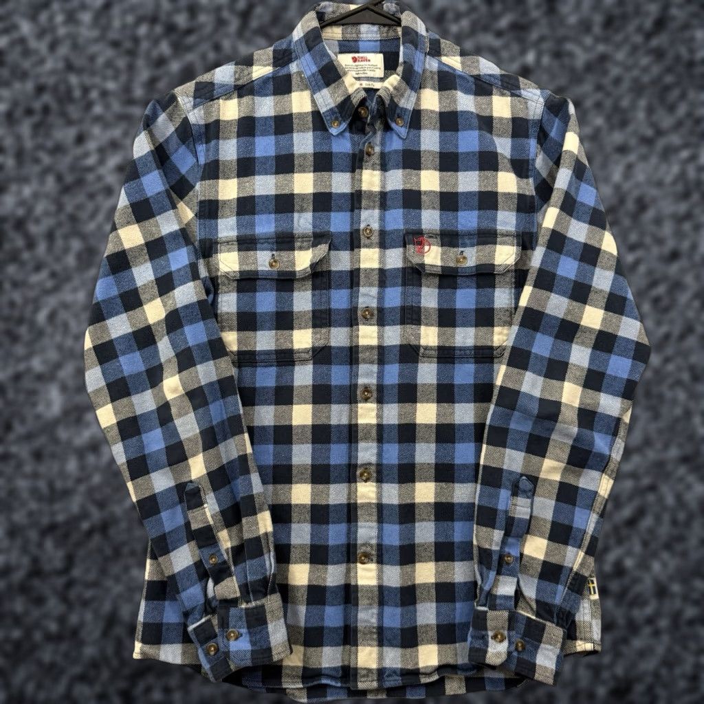 VINTAGE Fjallraven Shirt Men’s Medium Blue Skog Buffalo Plaid Roll Tab Slim Fit Button
