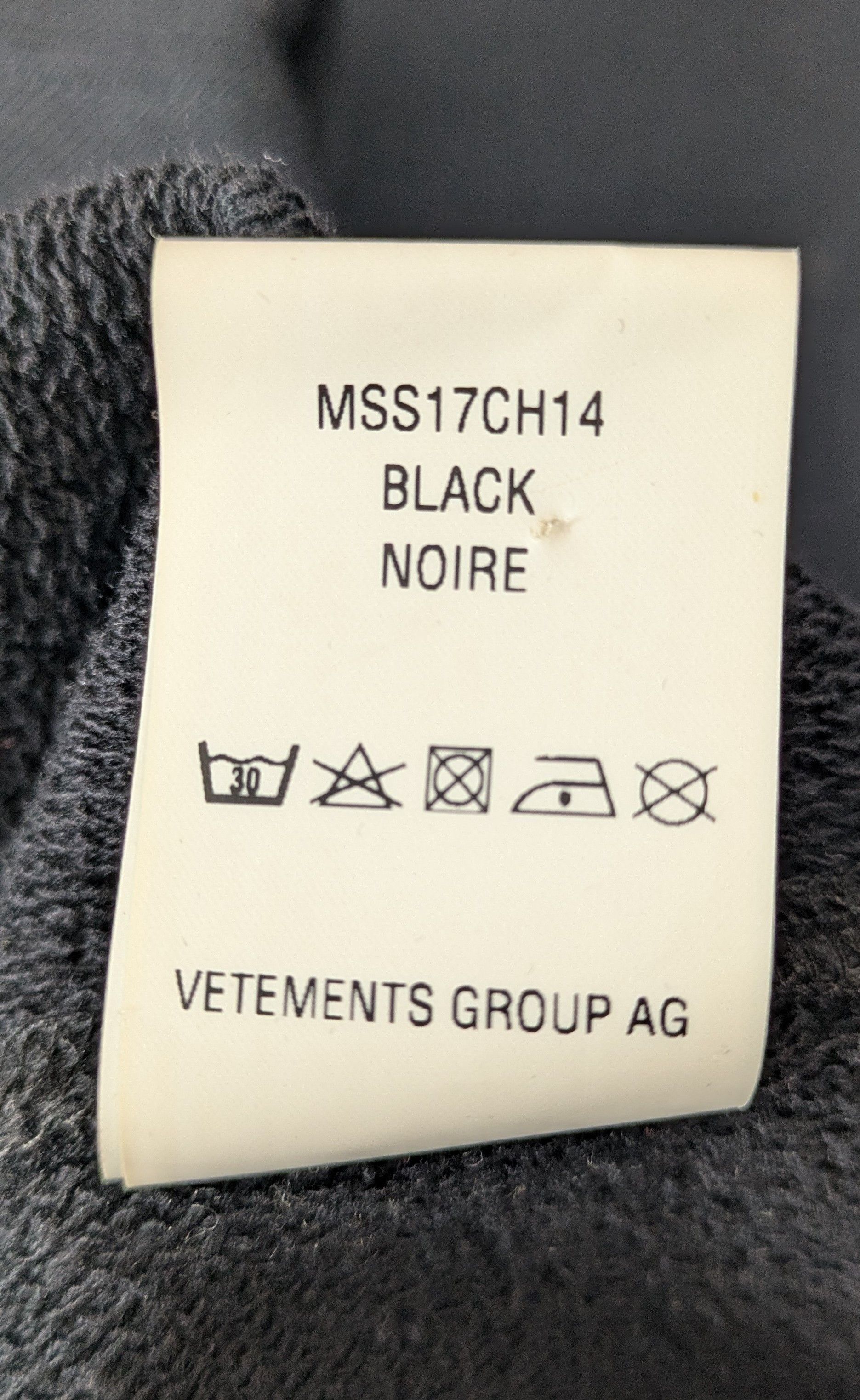 Champion × Vetements Oversized Cut-Up Crewneck Size US XS / EU 42 / 0 - 8 Thumbnail