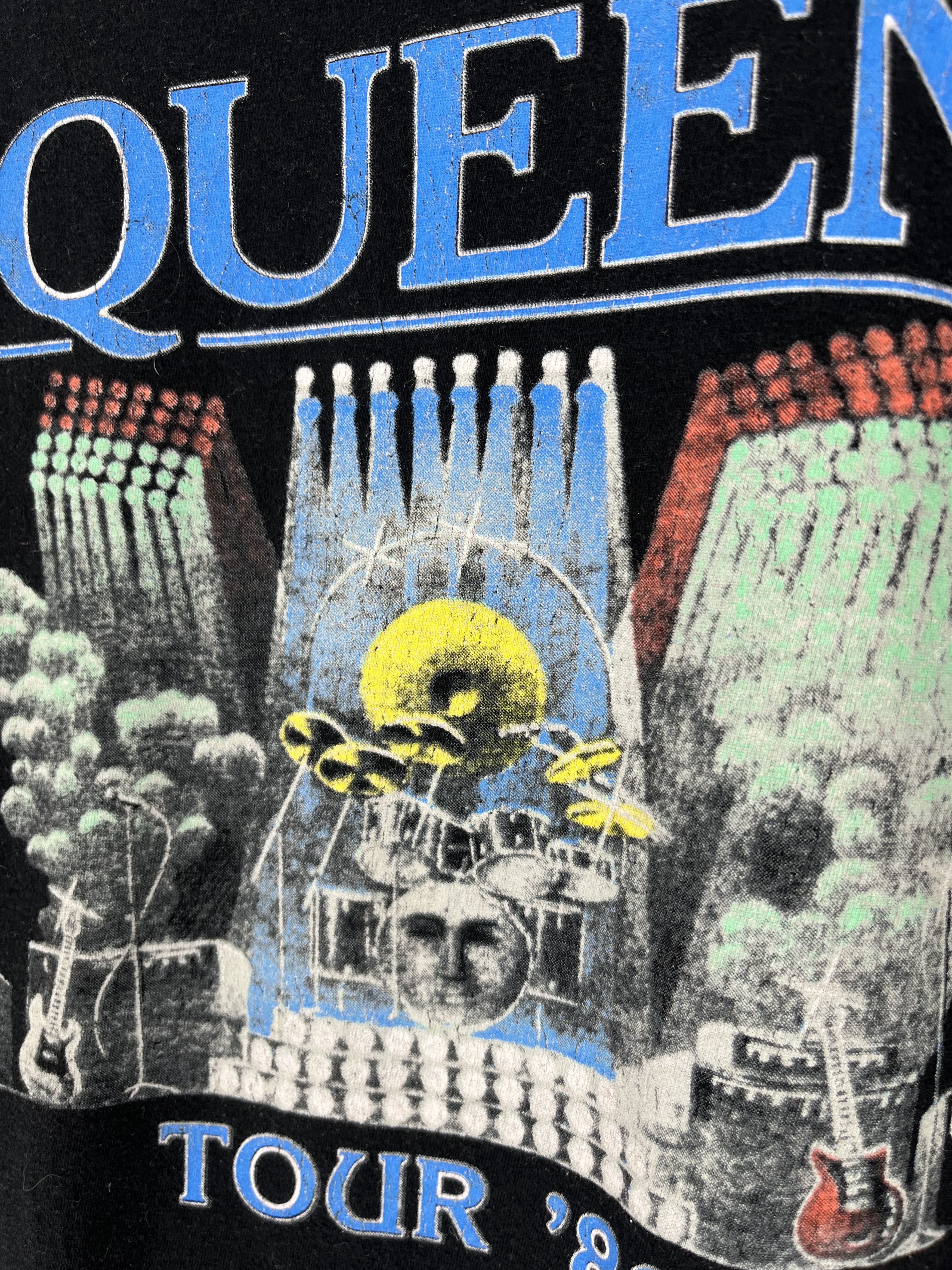 Band Tees Vintage Y2K Queen TOUR 80S Size US M / EU 48-50 / 2 - 6 Thumbnail