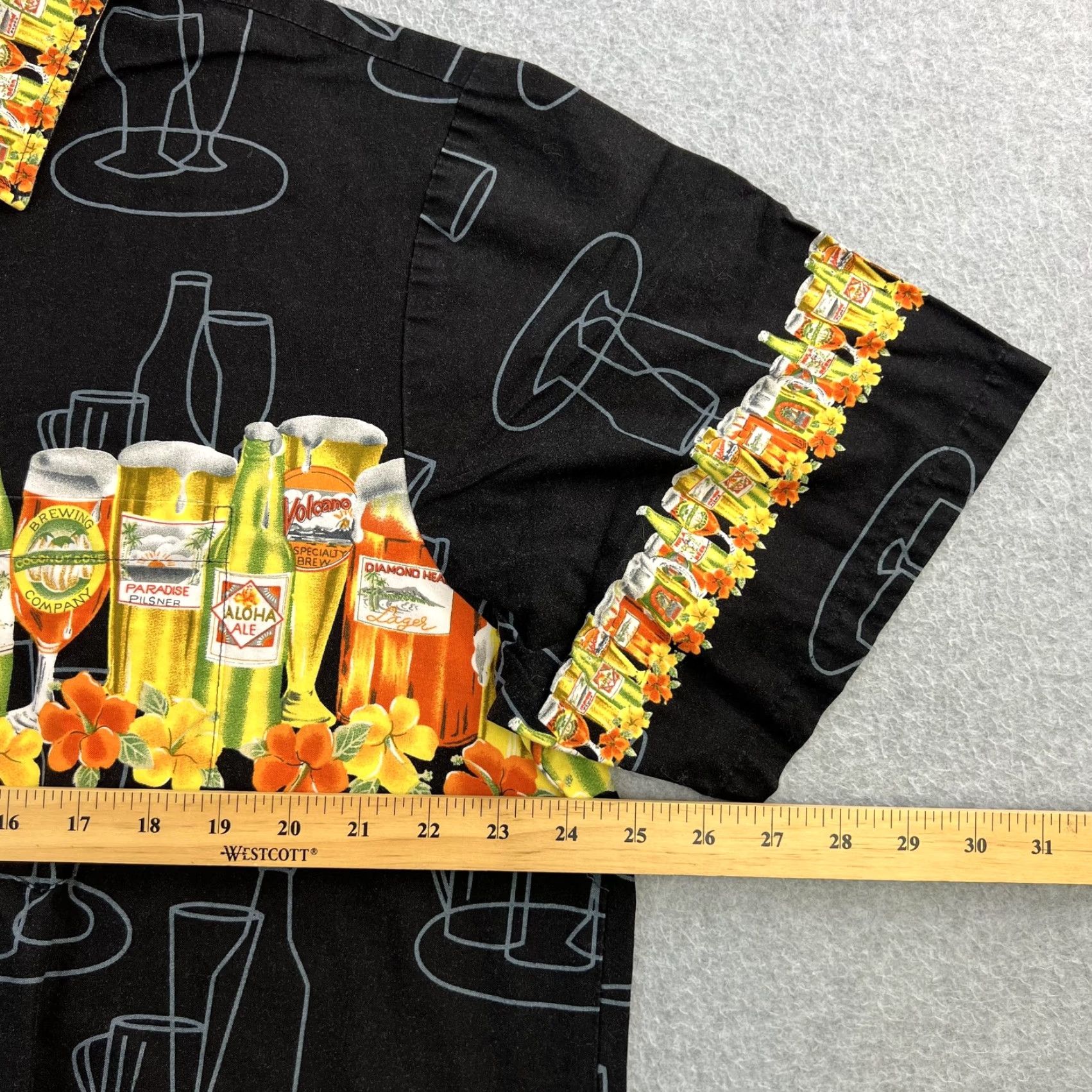 Hilo Hattie VINTAGE Hilo Hattie Shirt Mens XL Black Hawaiian Beer Bottles Novelty Aloha Party Print Shirt Size US XL / EU 56 / 4 - 2 Thumbnail