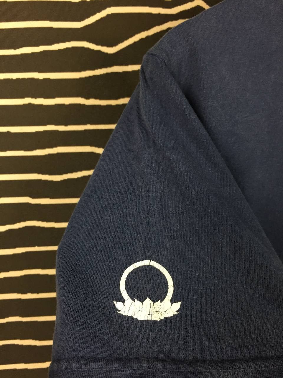 Vintage Vtg Scheme of Buddha Melting Target Streetwear Tee Size US S / EU 44-46 / 1 - 10 Thumbnail