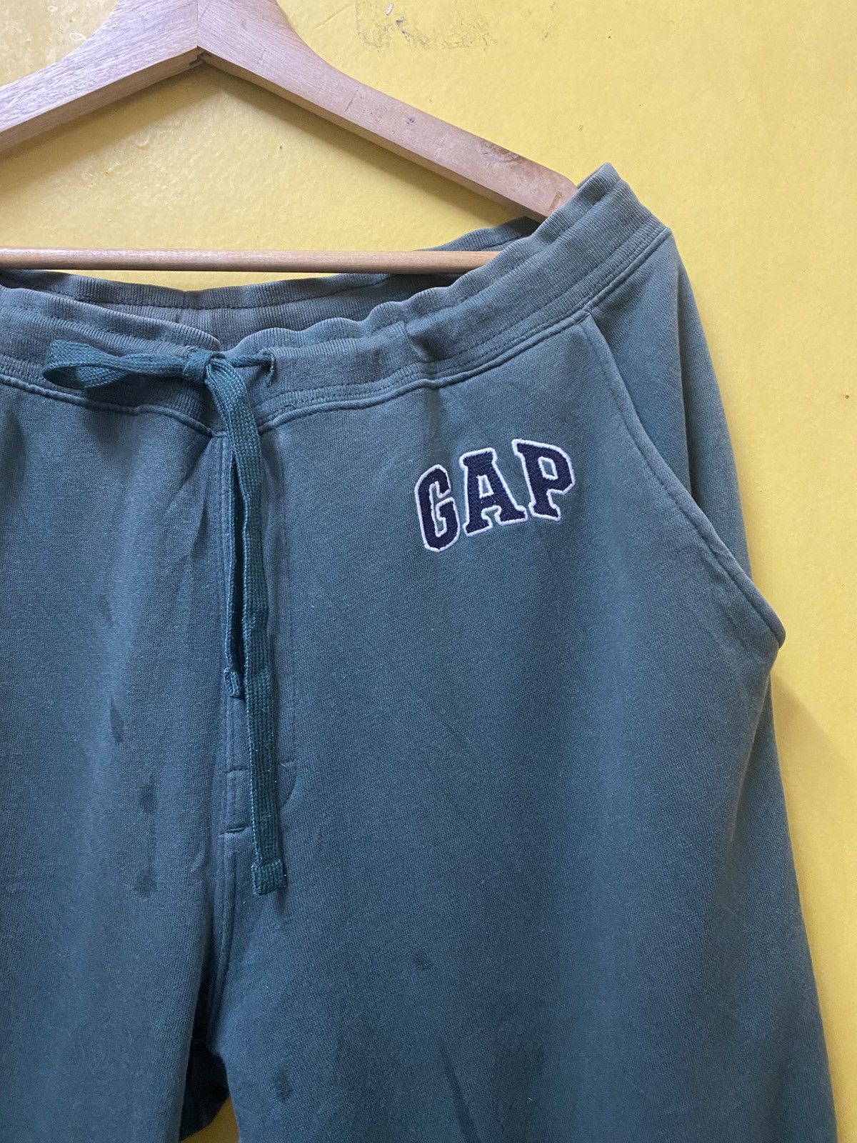 Gap Gap Sweatpants Small Logo Green Colour Size US 37 - 4 Thumbnail