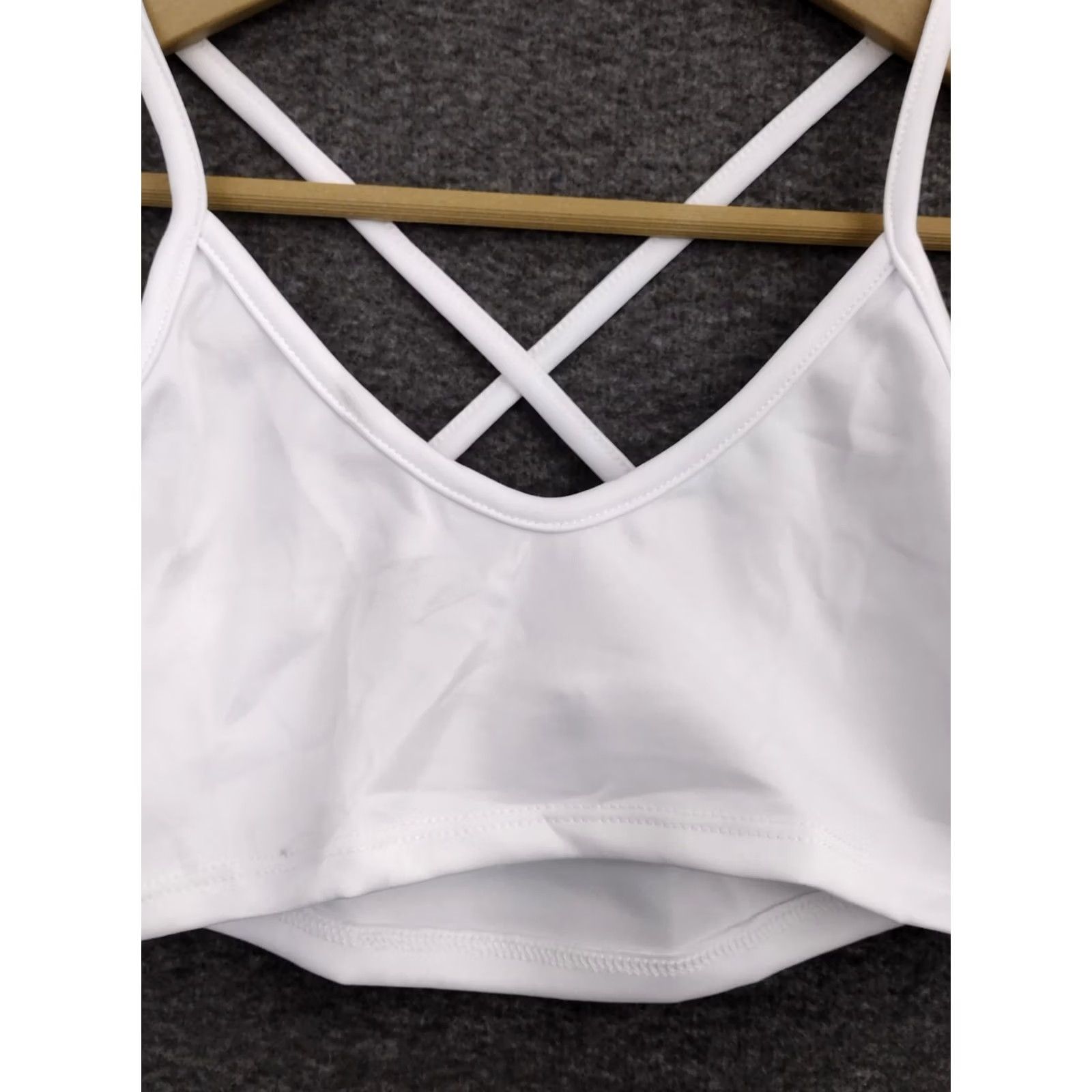Vintage Codigo Women's White Sleeveless Crop Top M Cross Back V-Neck Zip Top Shirt Redefined Size M / US 6-8 / IT 42-44 - 3 Thumbnail