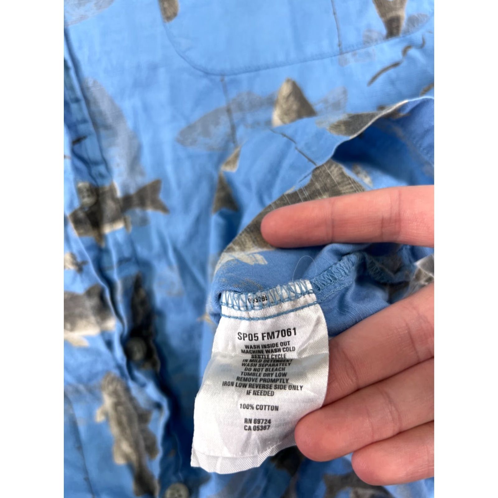 Vintage Columbia Shirt Men 2XL Blue Button Up Fish Pattern Casual Button-Up Cotton Short Sleeve MENS Size US XXL / EU 58 / 5 - 4 Thumbnail